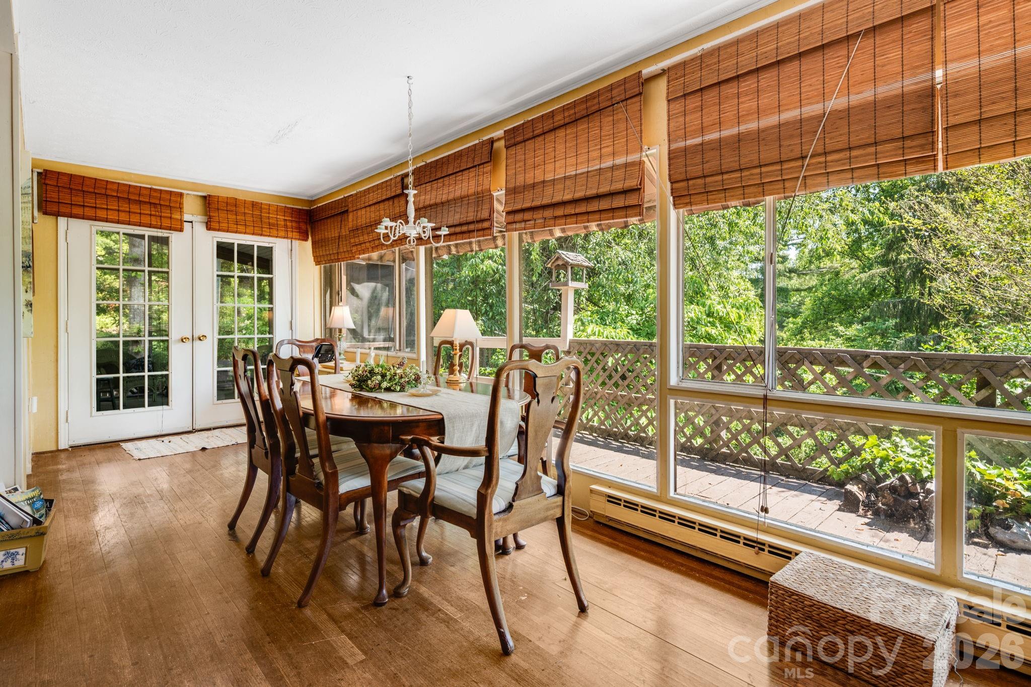 121 Ohara Circle — Hendersonville