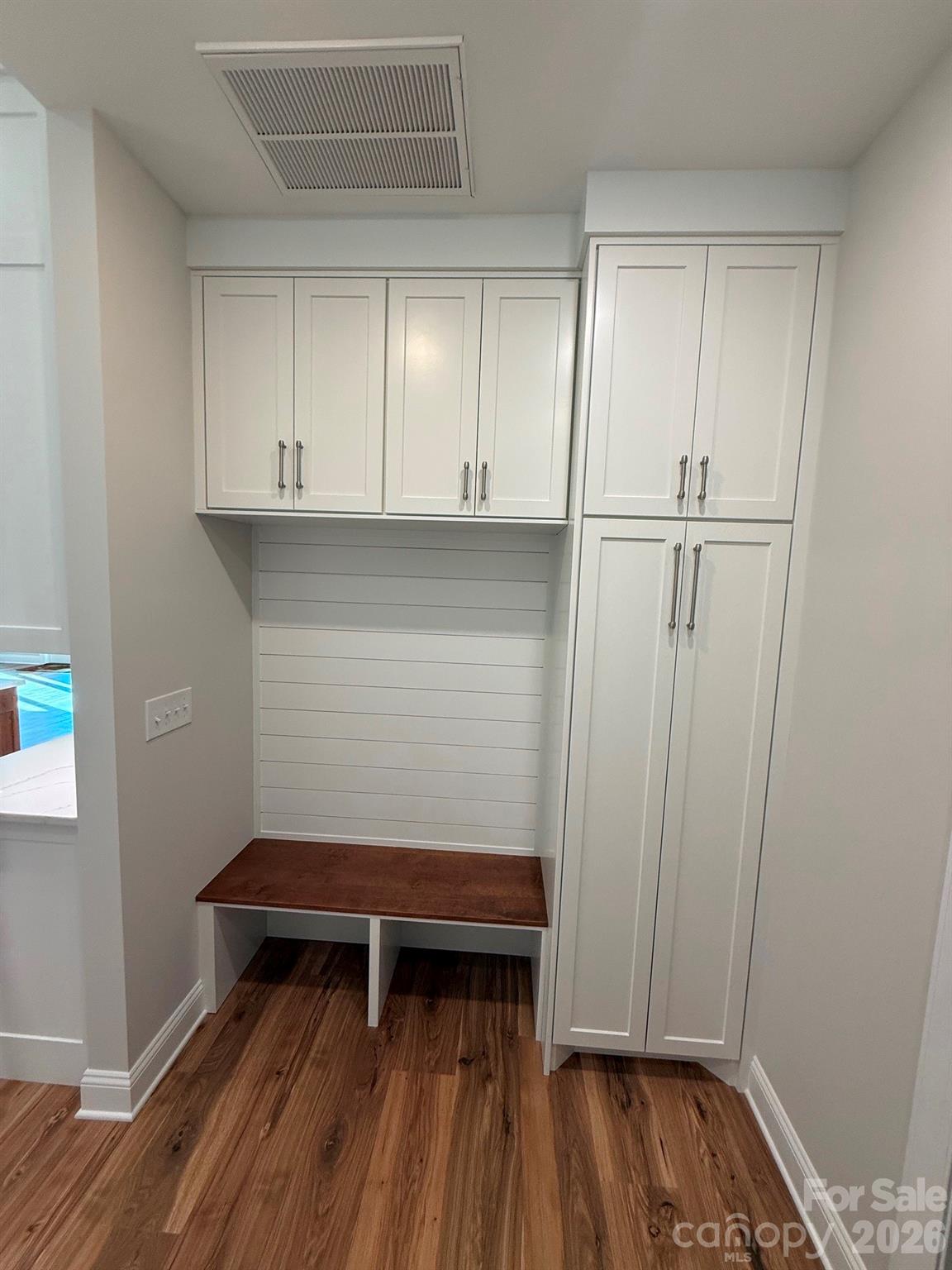 4559 Holly Circle NE — Conover