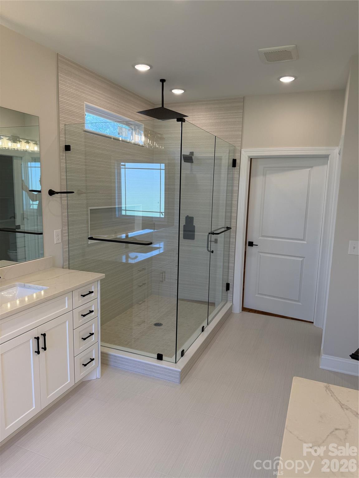 4559 Holly Circle NE — Conover