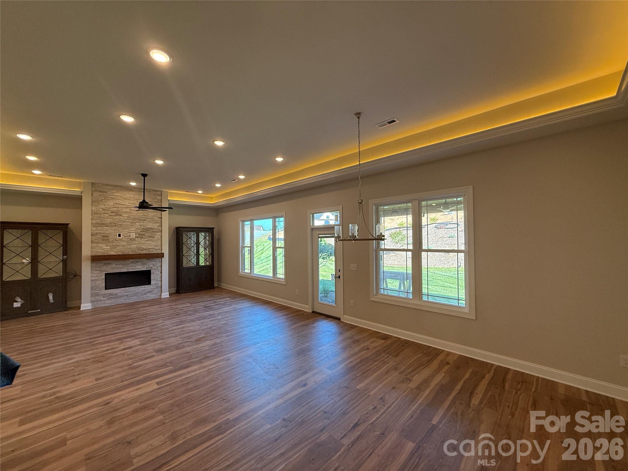 4559 Holly Circle NE — Conover