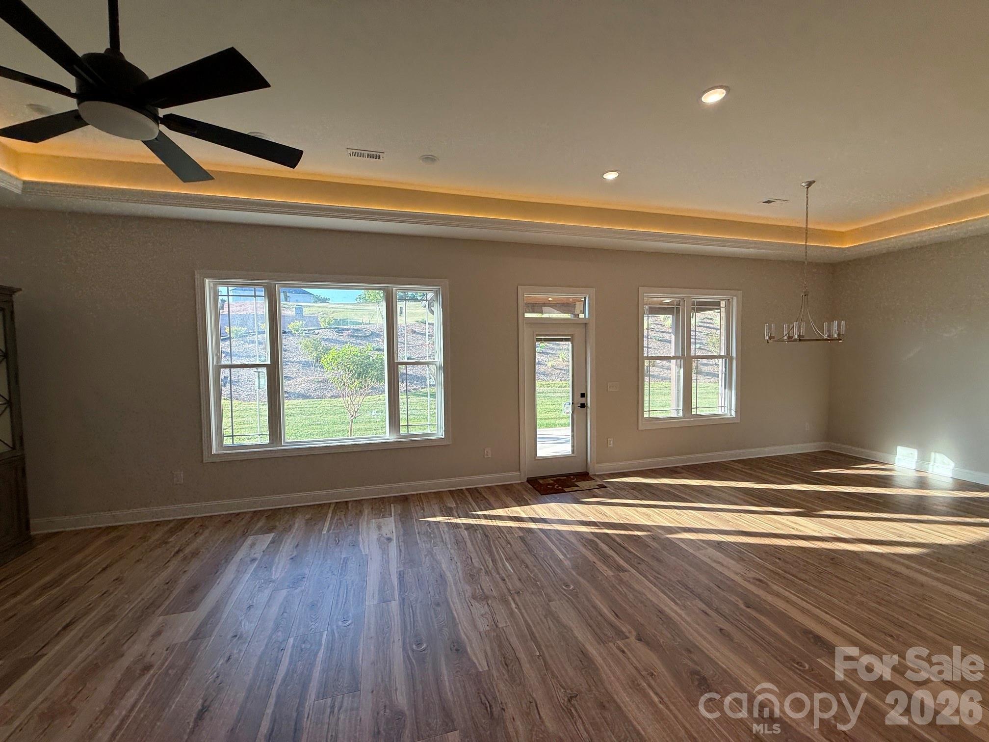 4559 Holly Circle NE — Conover