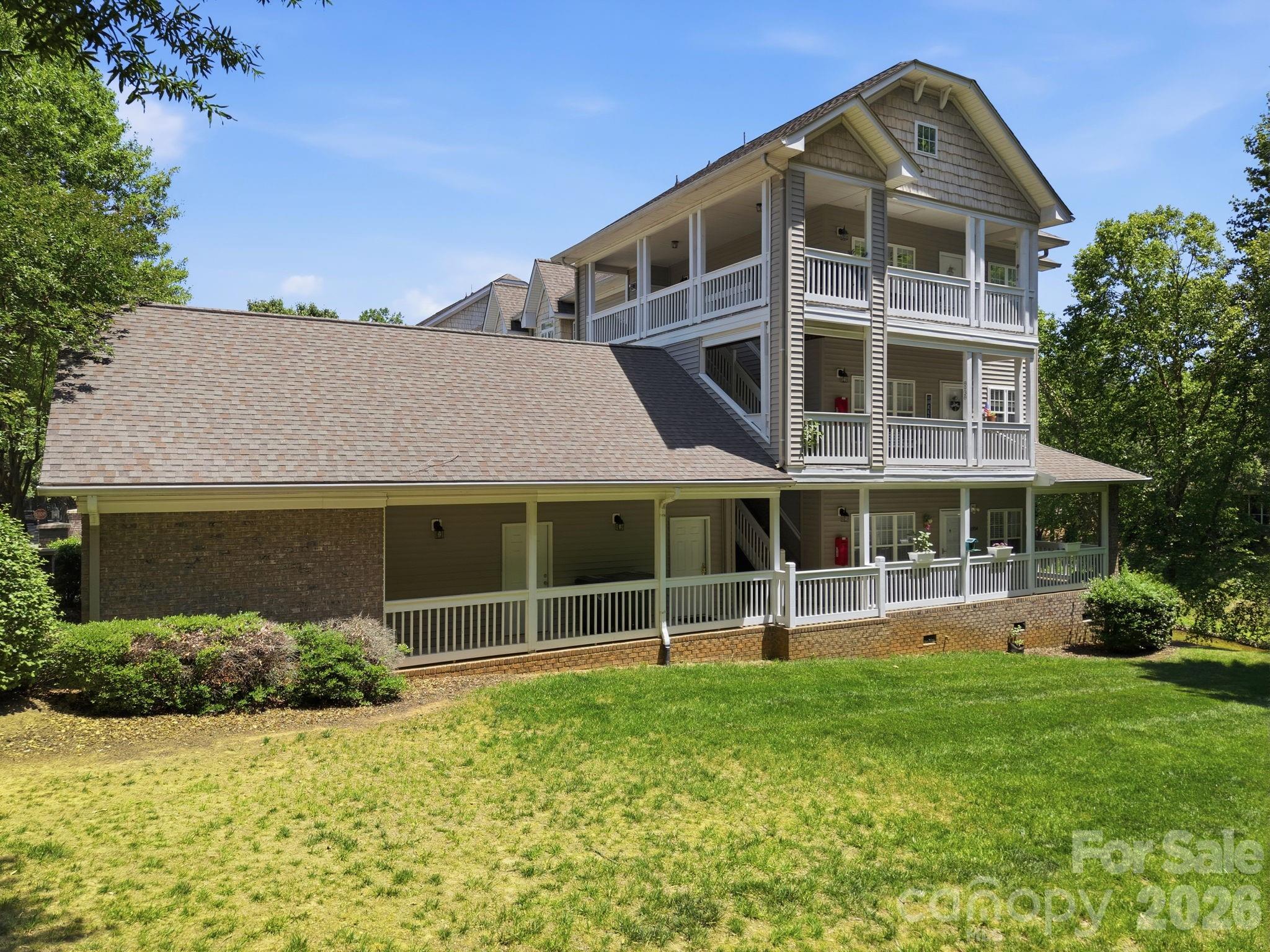 8942 Rosalyn Glen Road — Cornelius