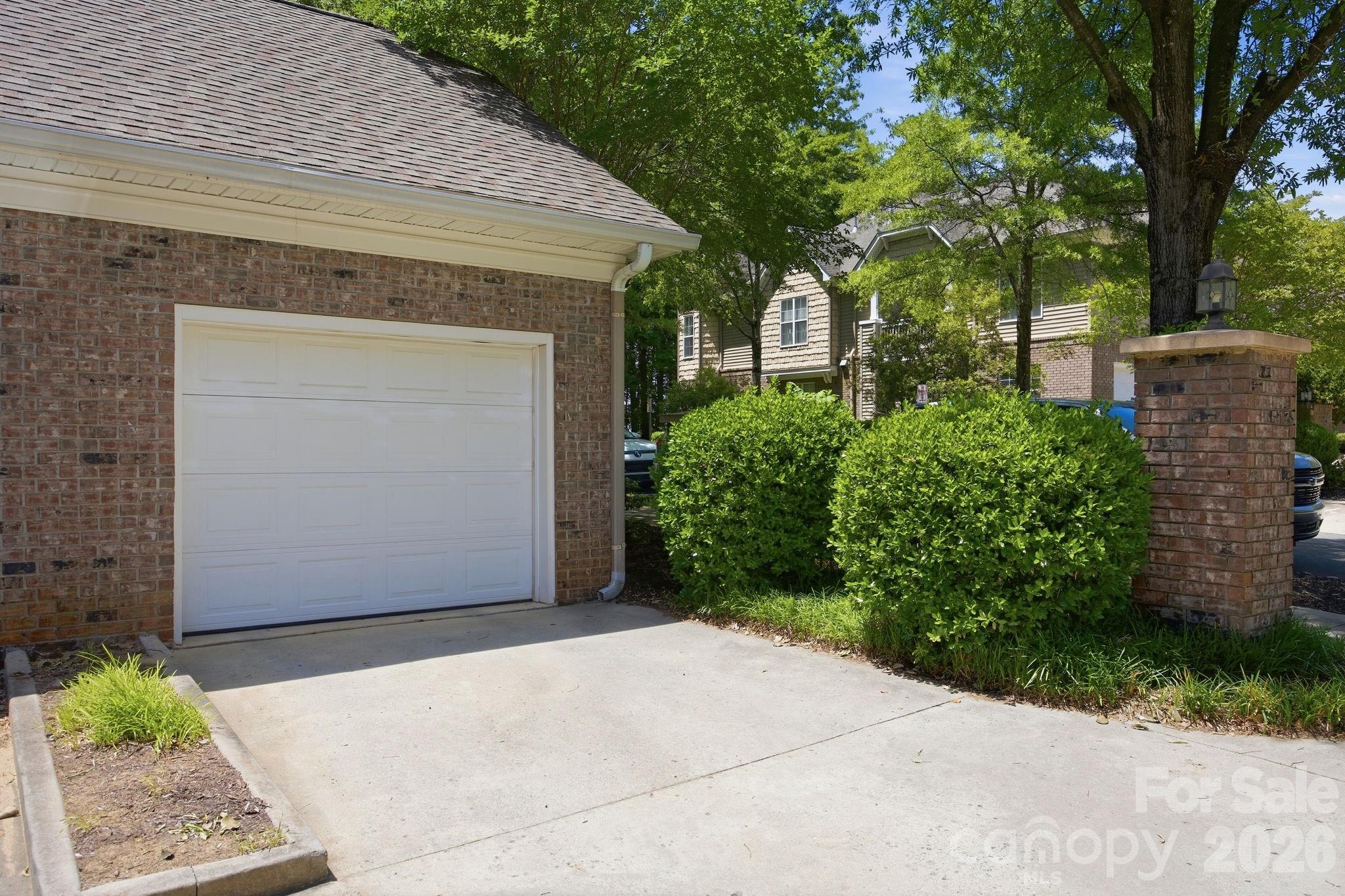 8942 Rosalyn Glen Road — Cornelius