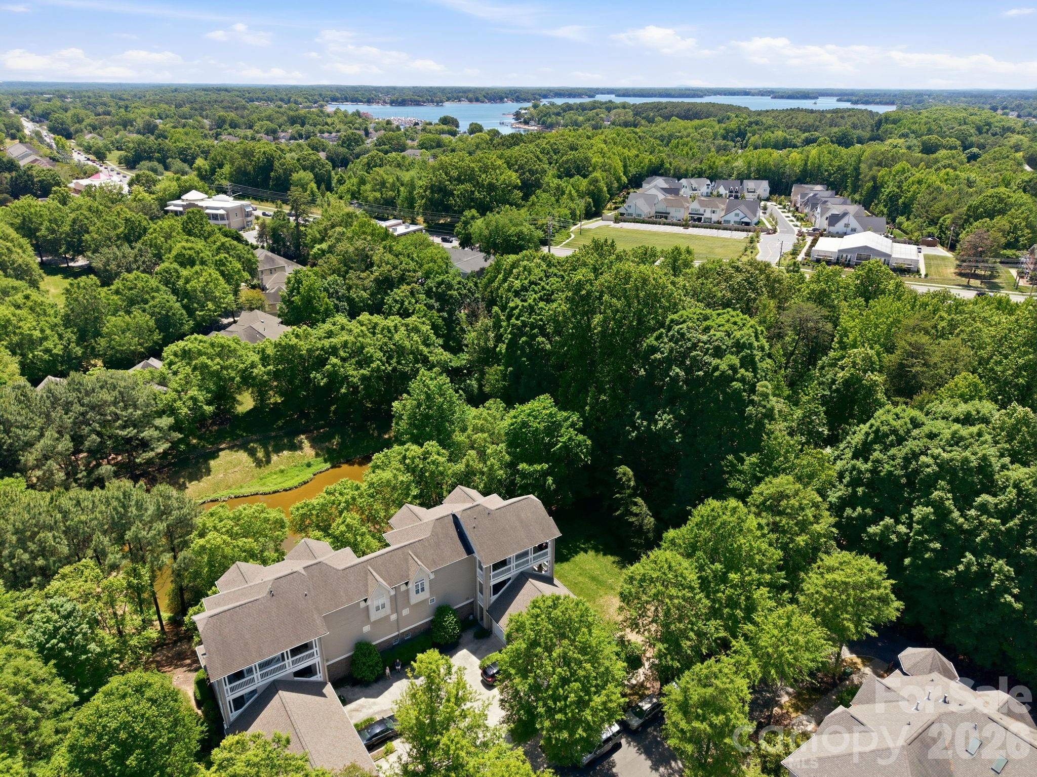 8942 Rosalyn Glen Road — Cornelius