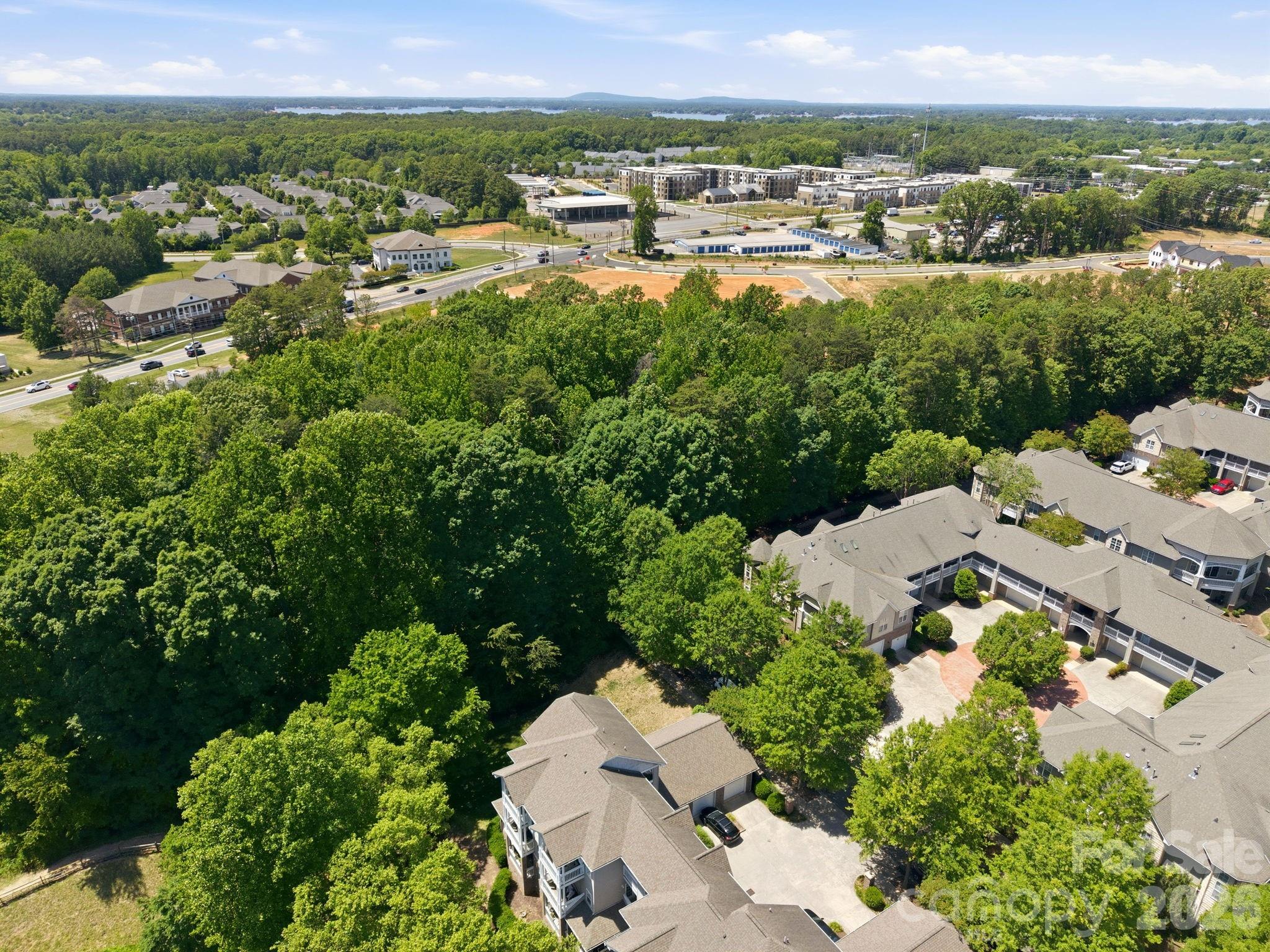 8942 Rosalyn Glen Road — Cornelius