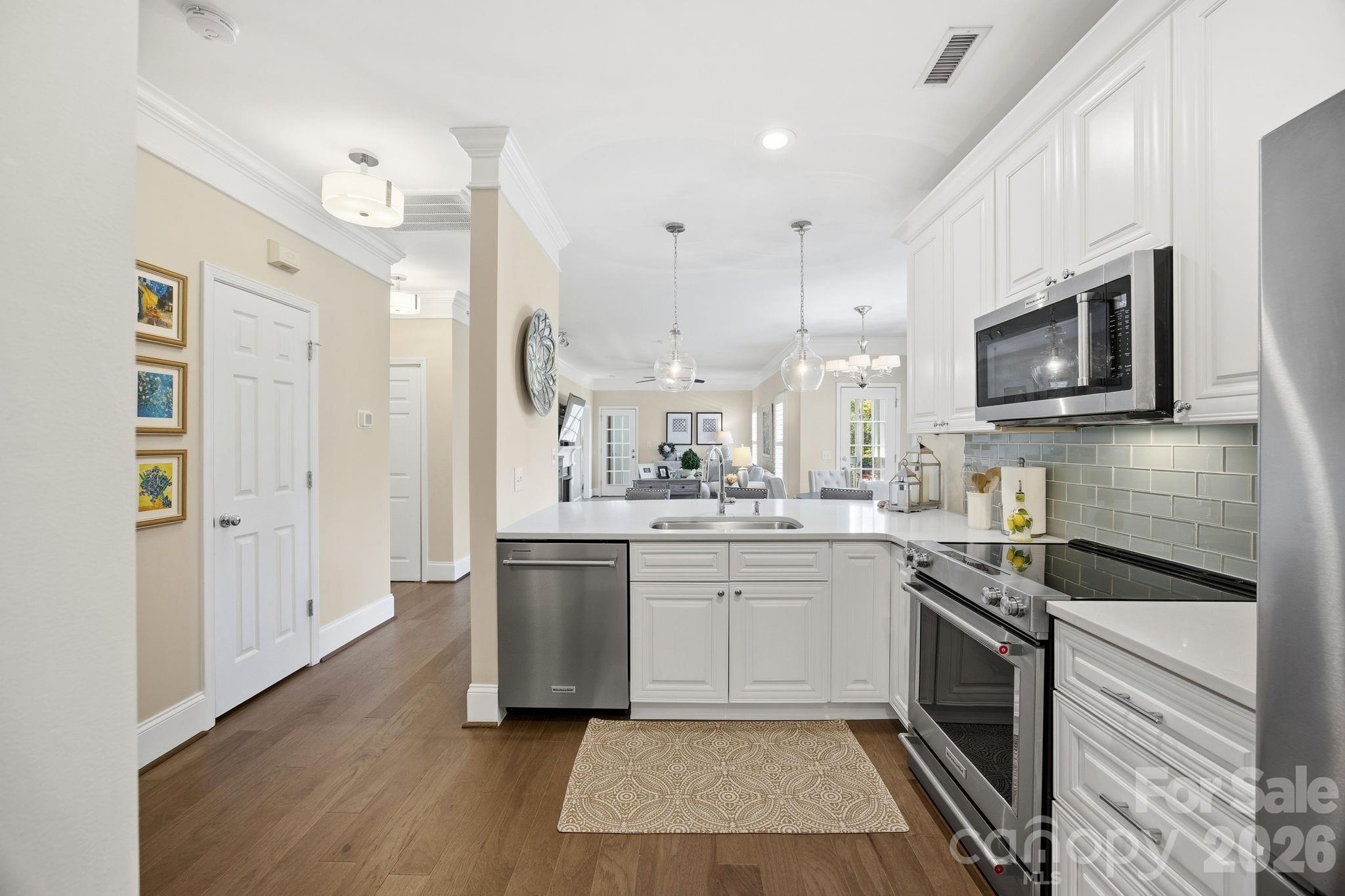 8942 Rosalyn Glen Road — Cornelius