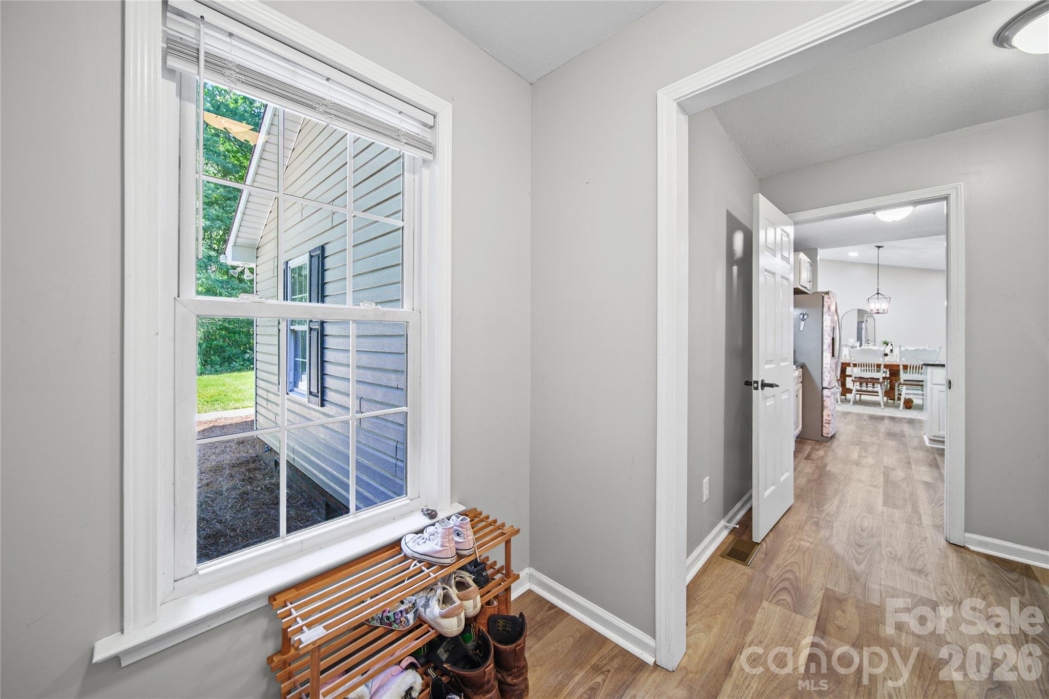 39328 Holly Ridge Road — New London