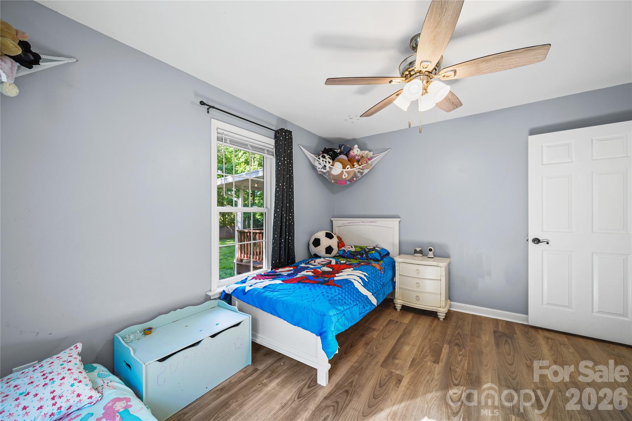 39328 Holly Ridge Road — New London