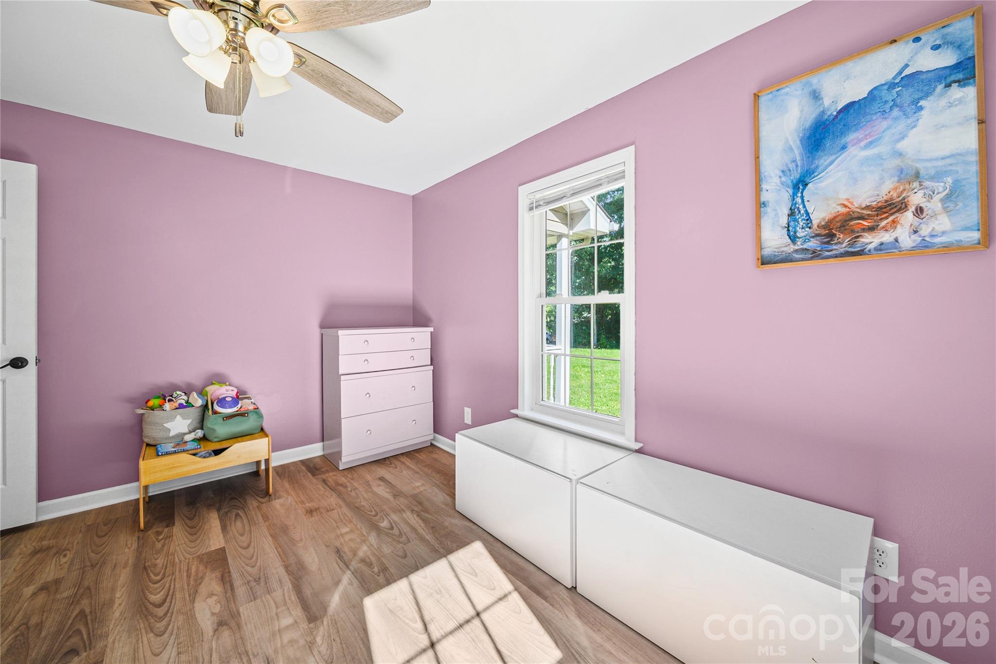 39328 Holly Ridge Road — New London