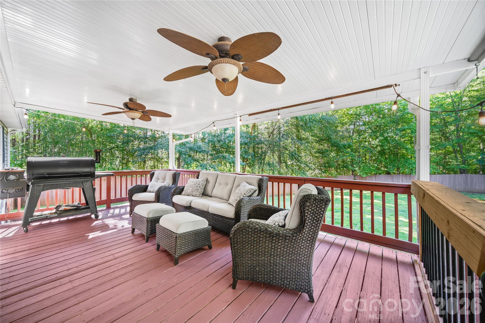 39328 Holly Ridge Road — New London