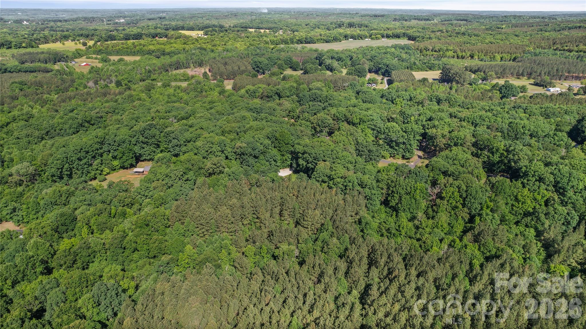 39328 Holly Ridge Road — New London