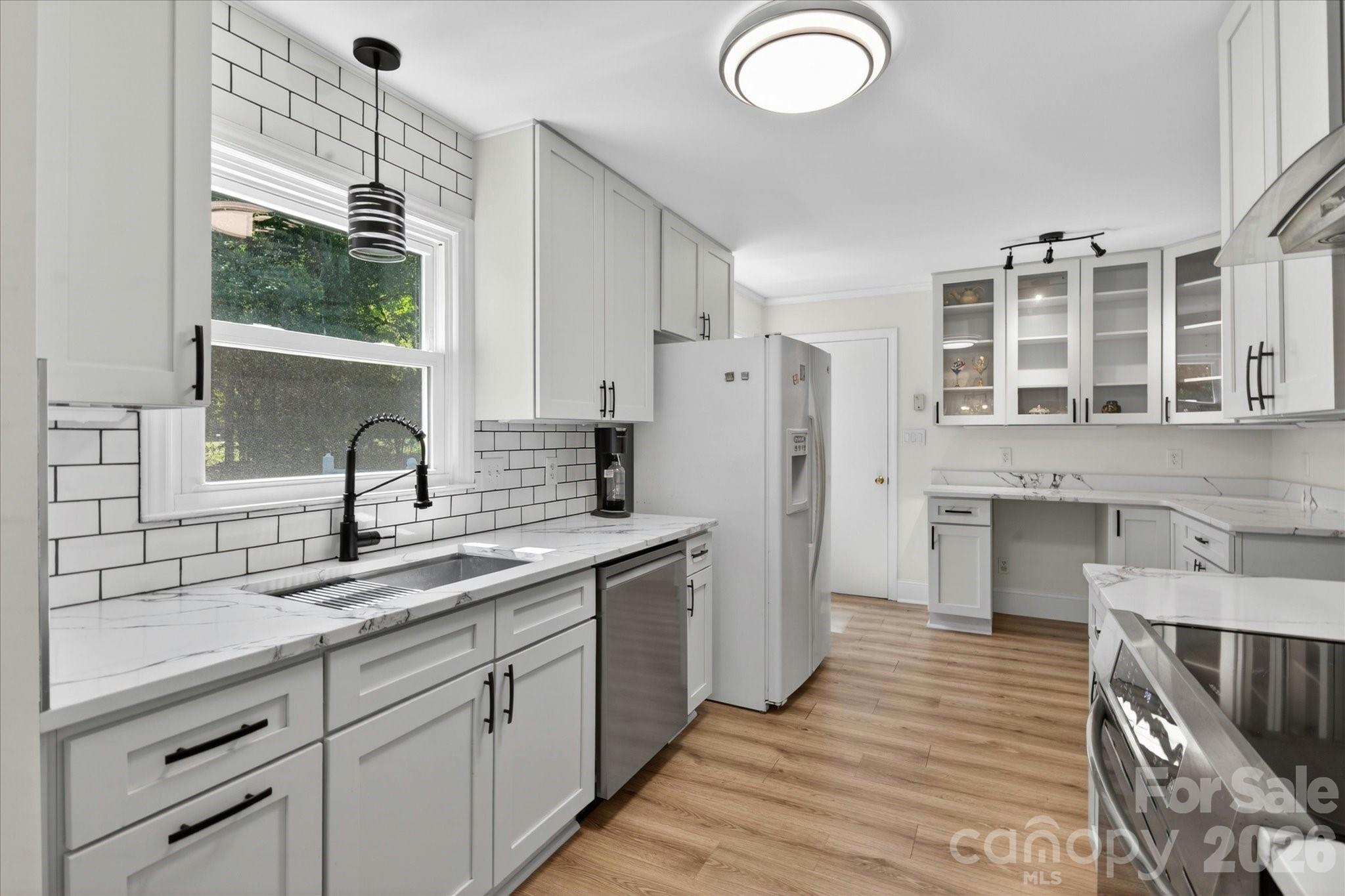 2645 Walker Road — Matthews
