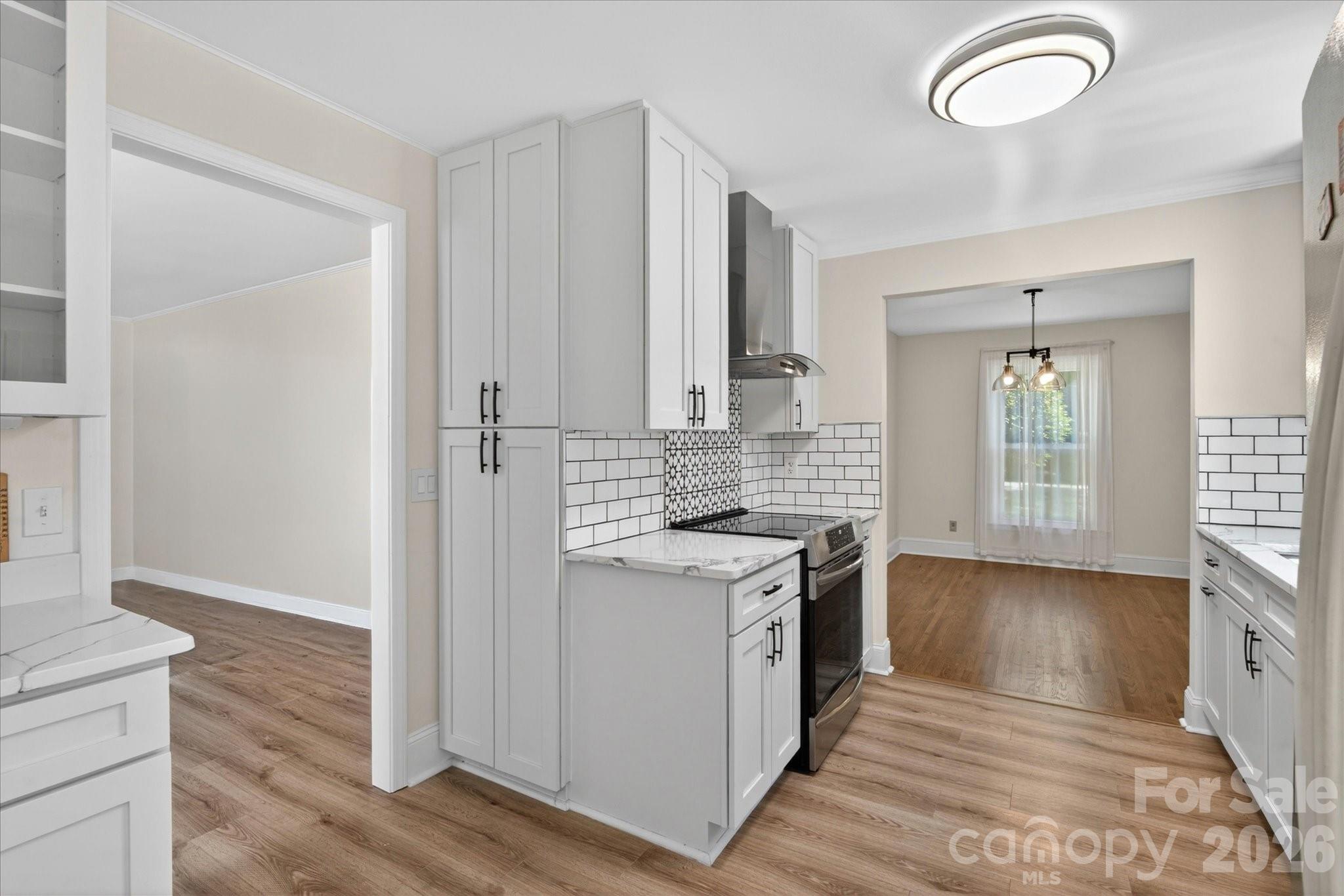 2645 Walker Road — Matthews