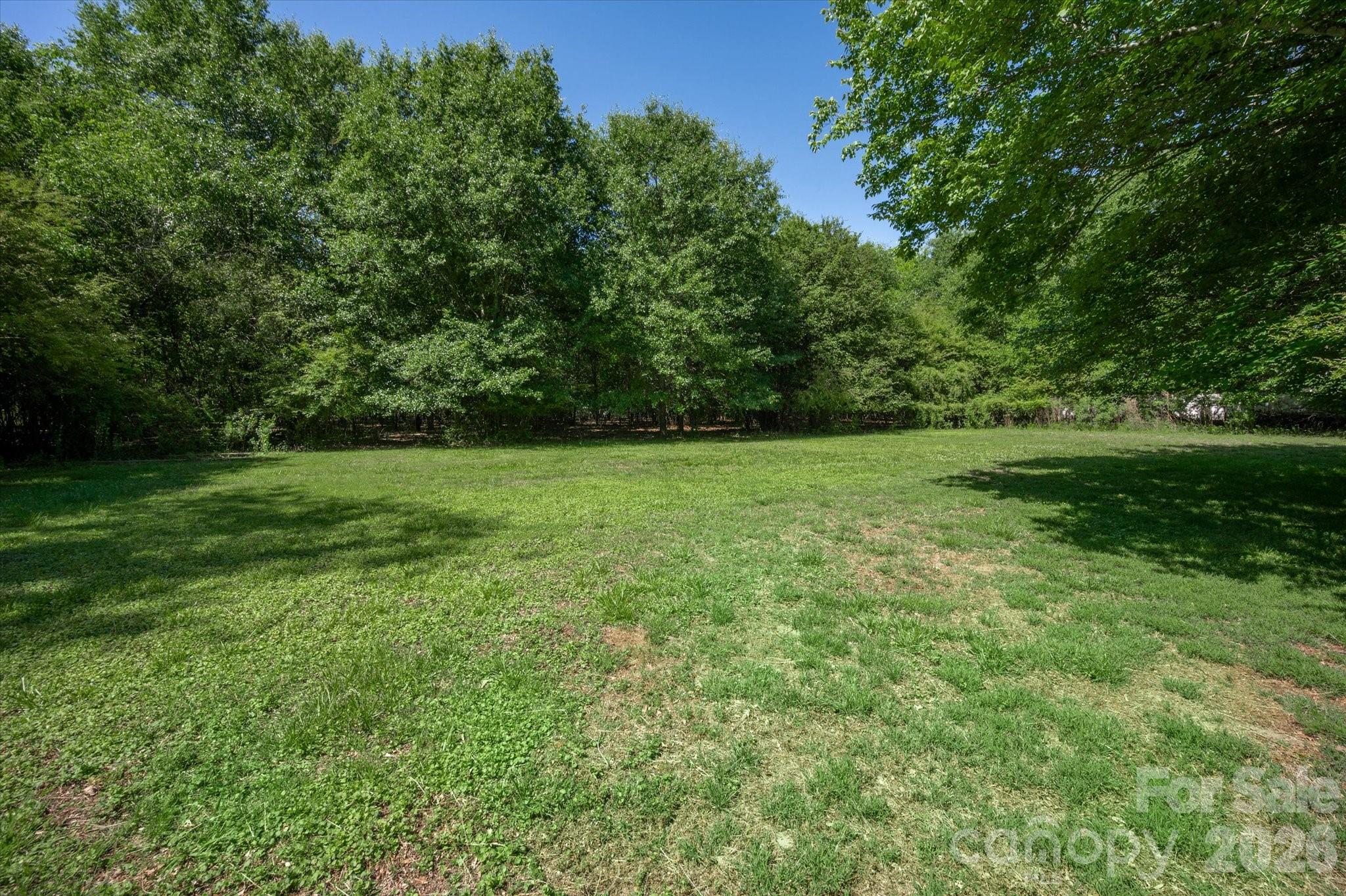 2645 Walker Road — Matthews