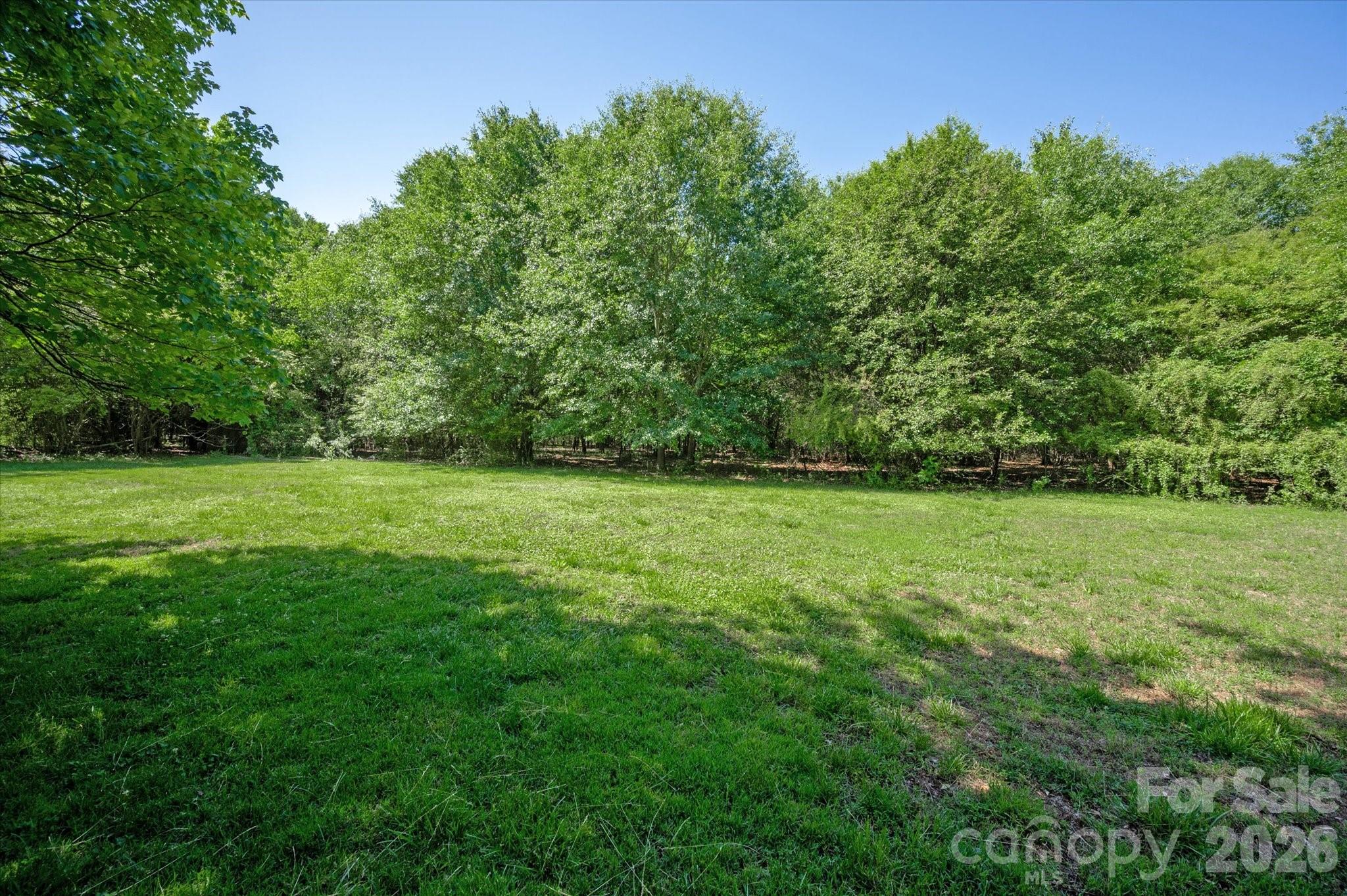 2645 Walker Road — Matthews