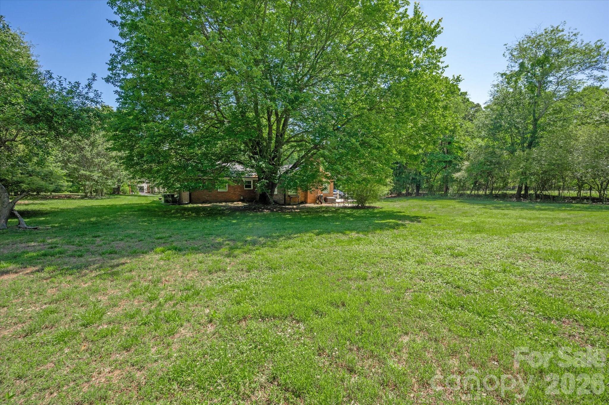 2645 Walker Road — Matthews
