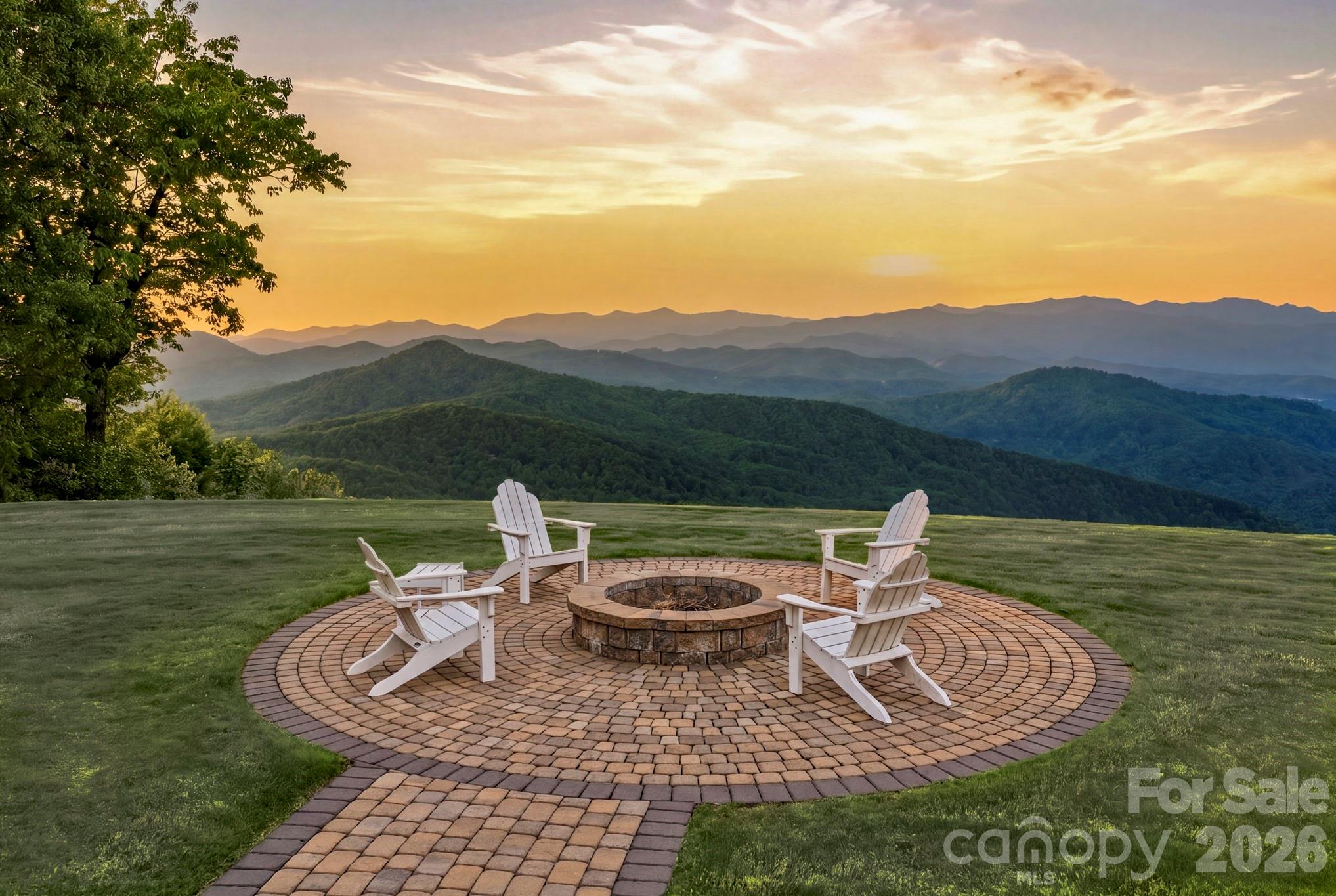 139 High Cliffs Trail — Black Mountain
