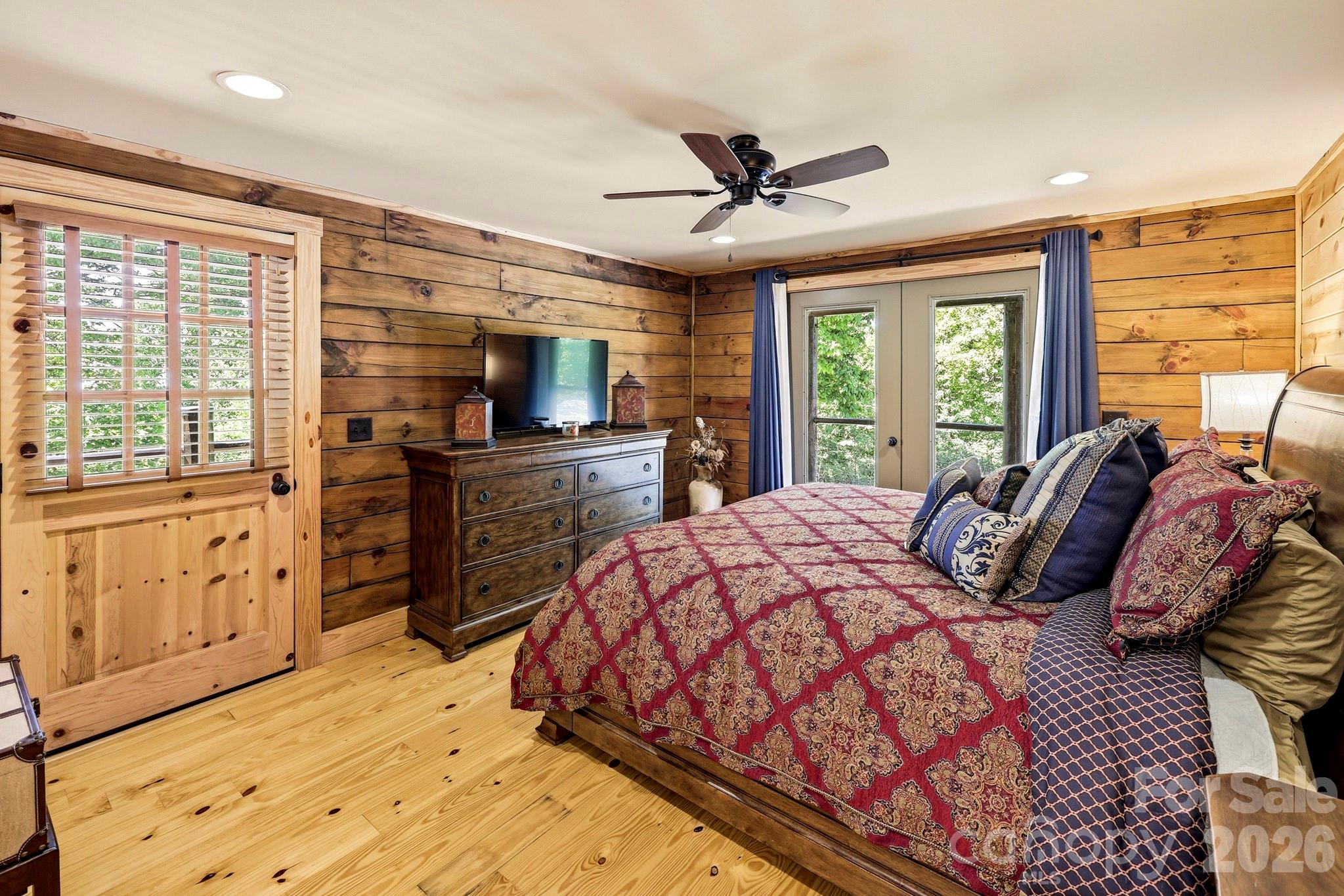 139 High Cliffs Trail — Black Mountain