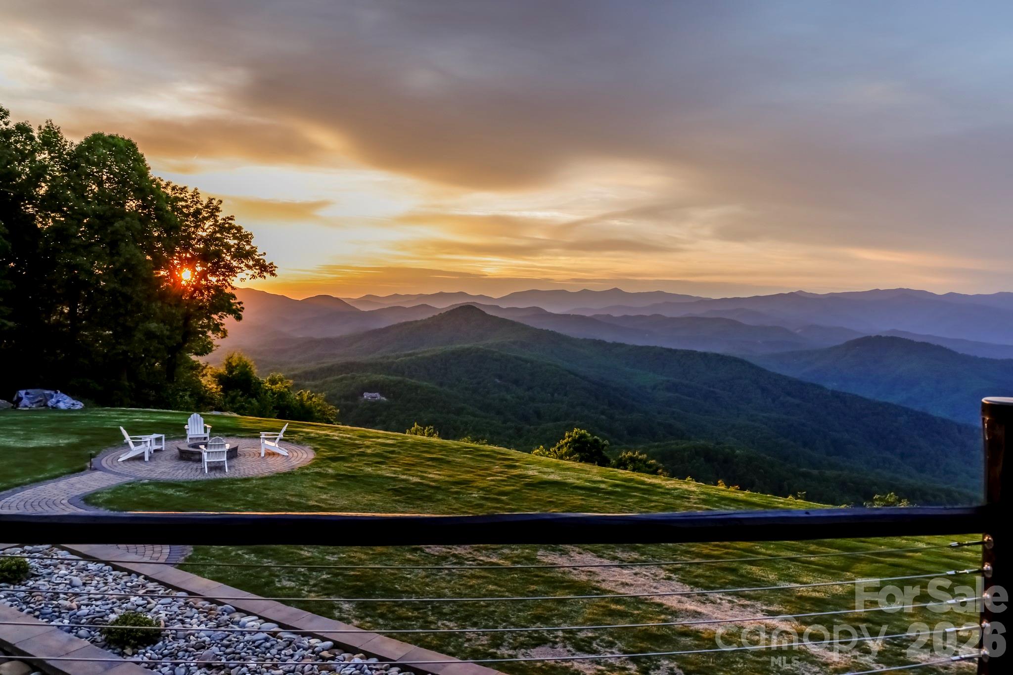 139 High Cliffs Trail — Black Mountain