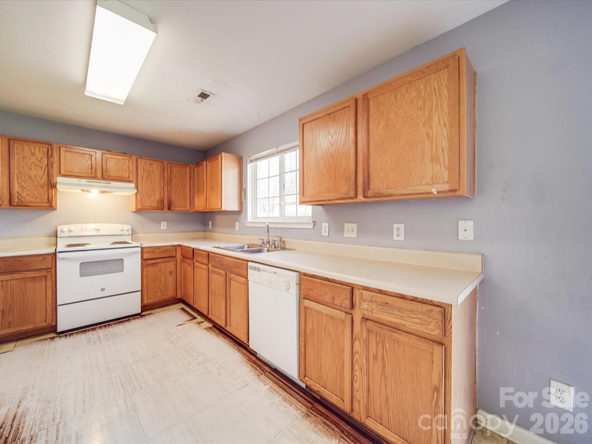 5414 Peachwood Drive — Charlotte