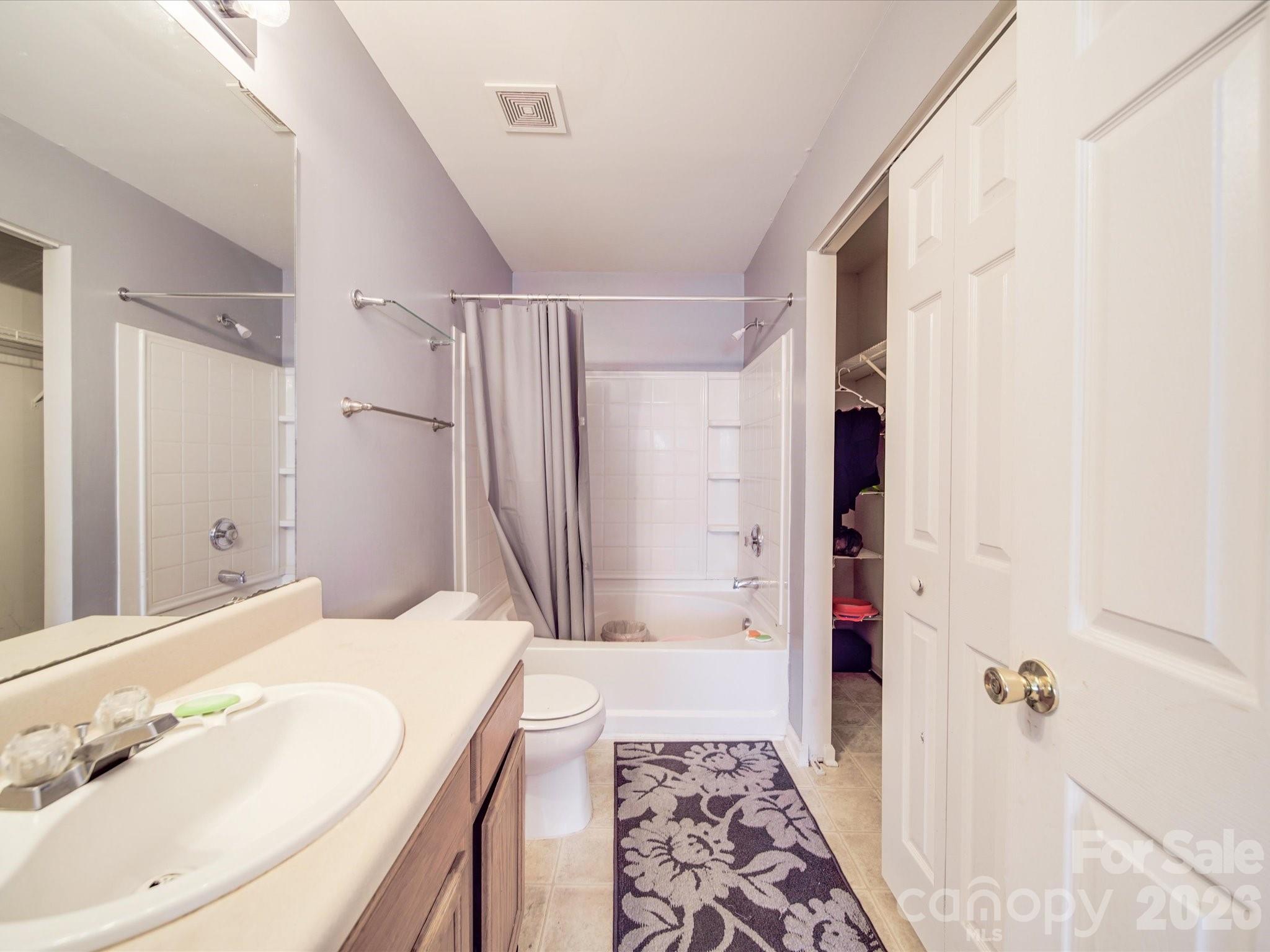 5414 Peachwood Drive — Charlotte