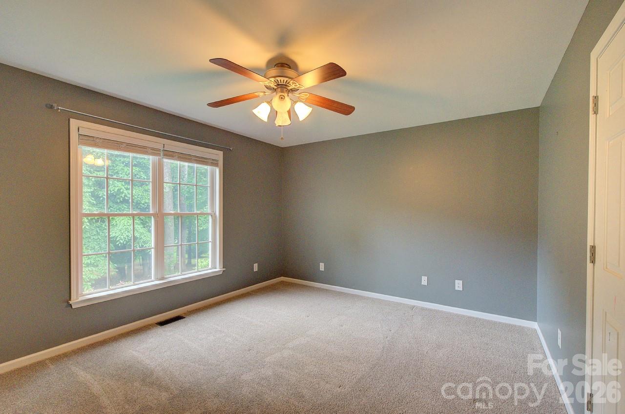 255 Tanager Drive — York