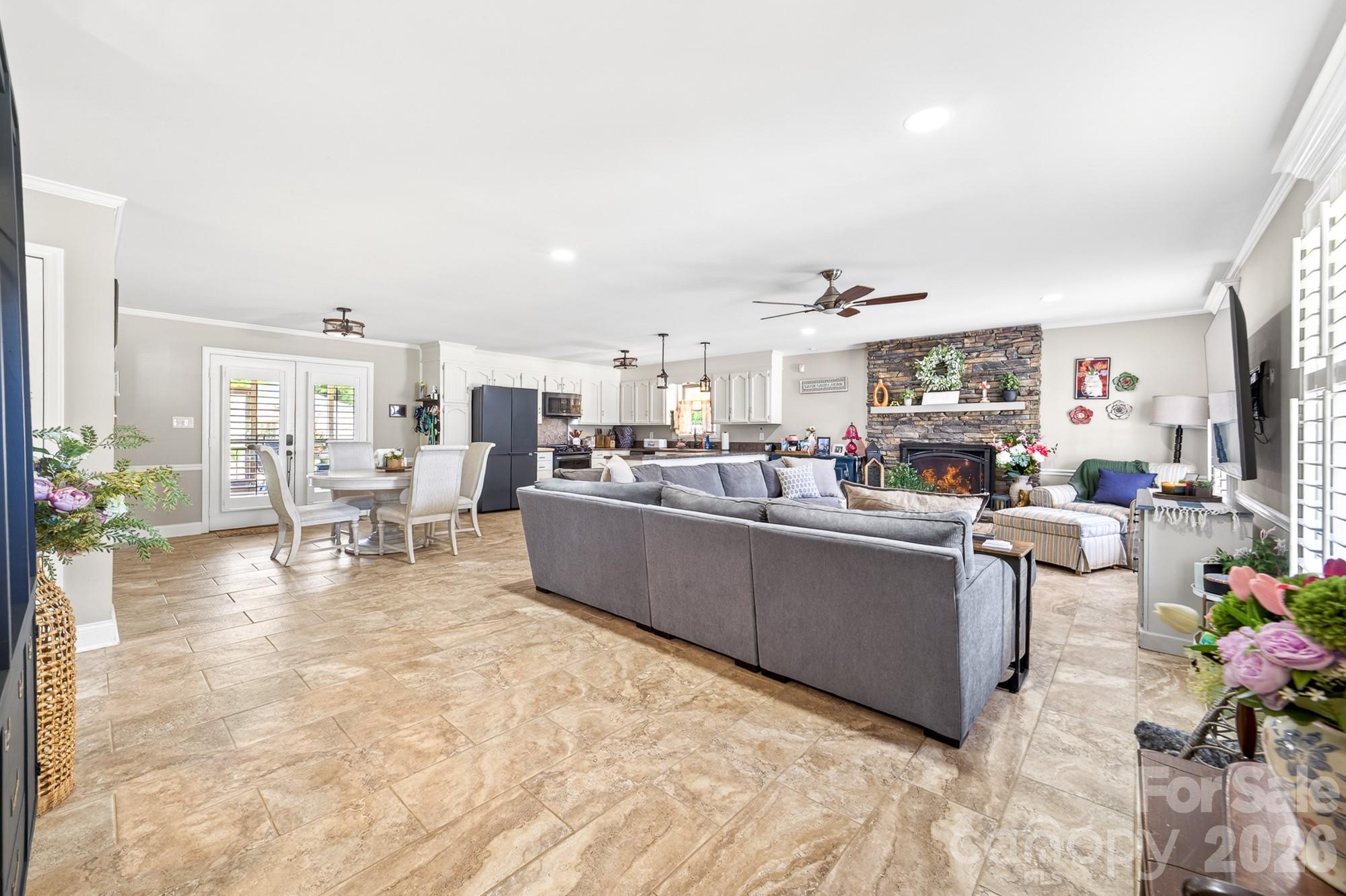 2402 Malotte Lane — Gastonia