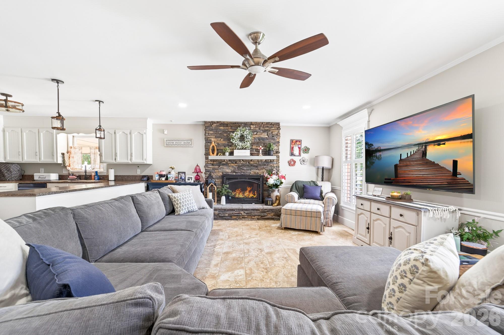 2402 Malotte Lane — Gastonia