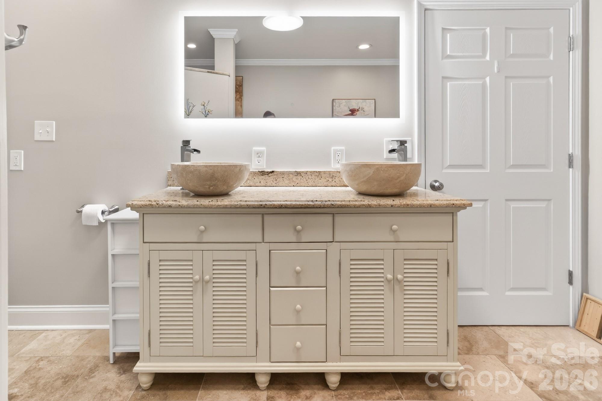 2402 Malotte Lane — Gastonia