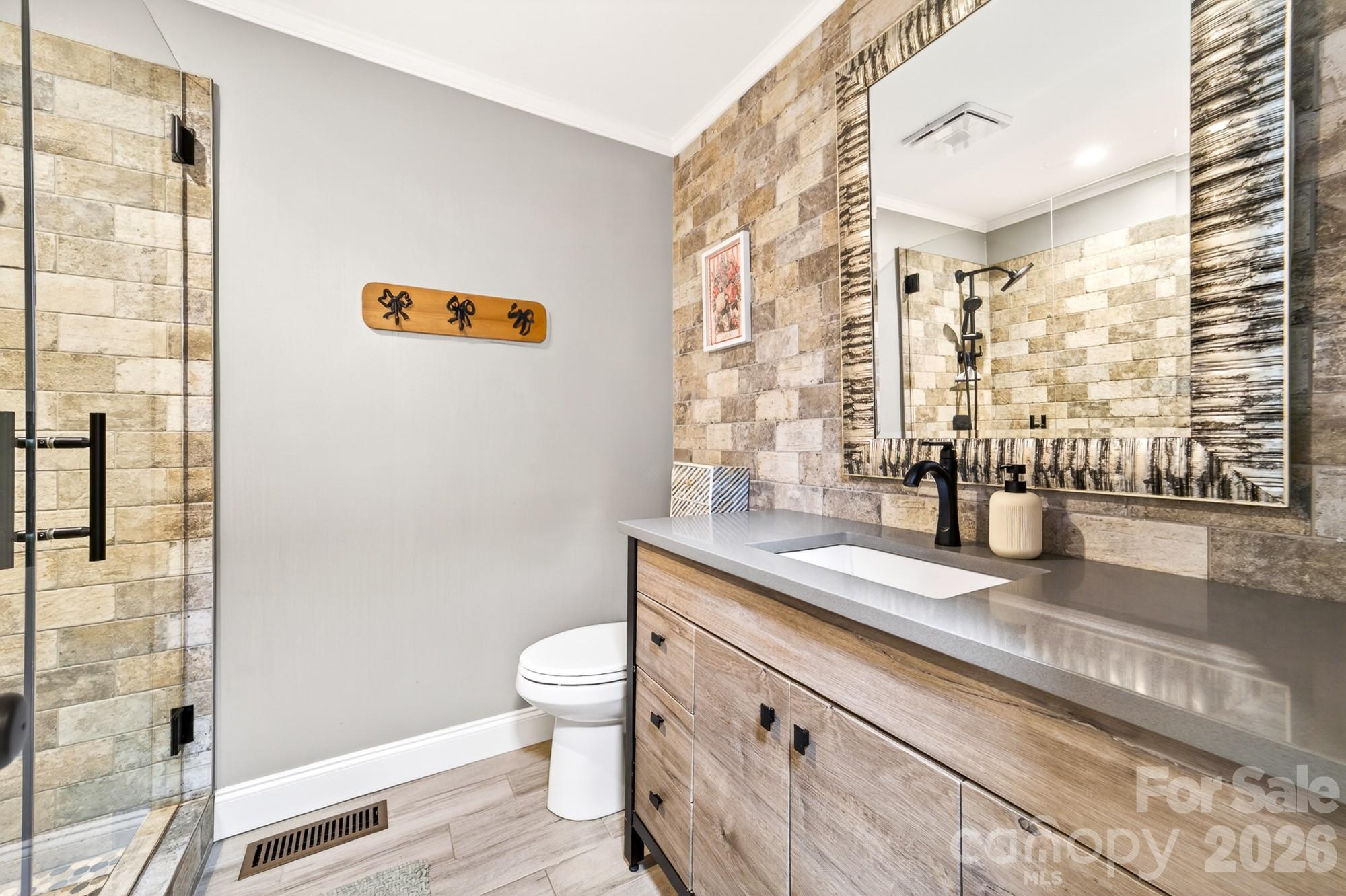 2402 Malotte Lane — Gastonia