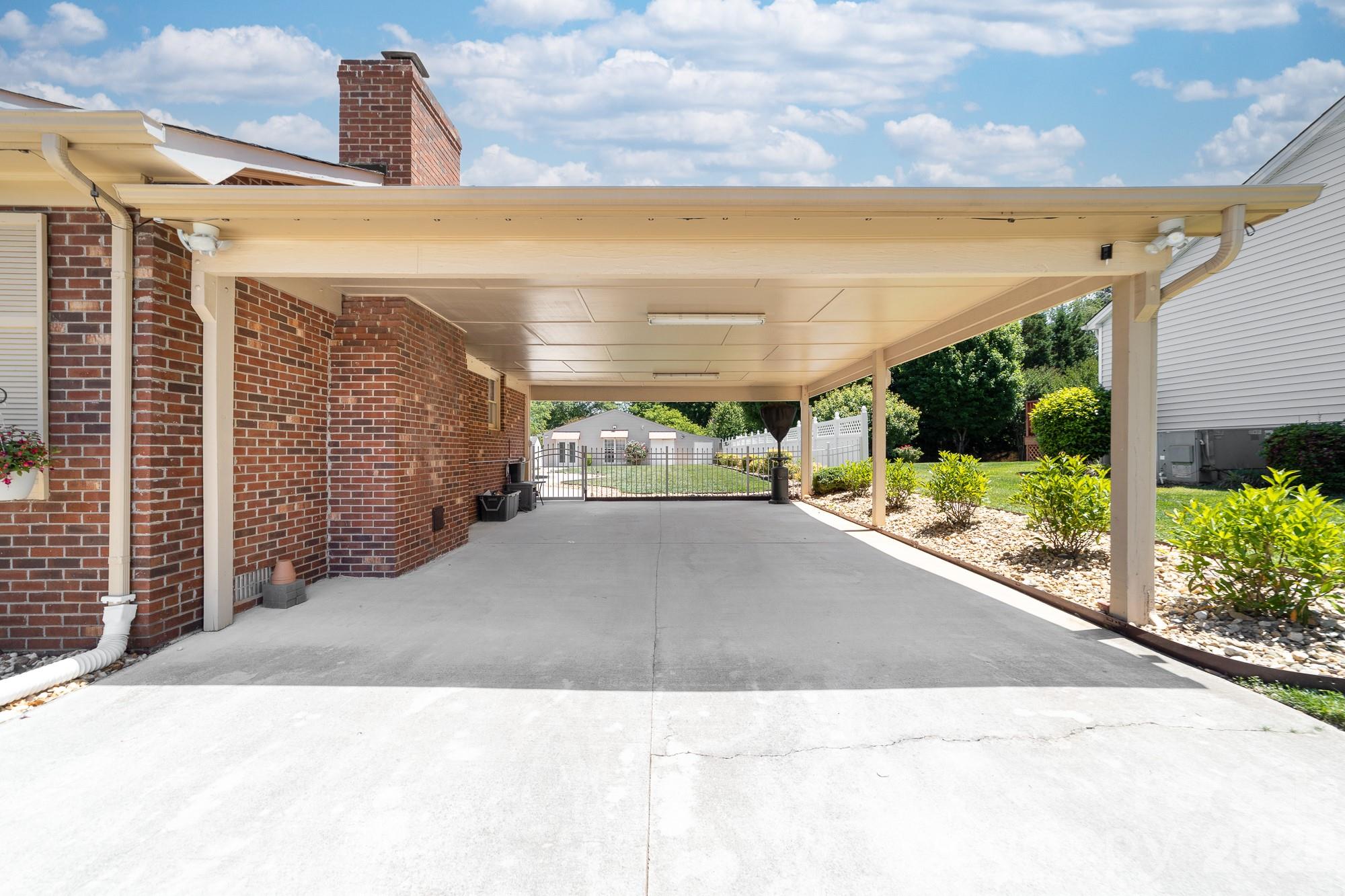 2402 Malotte Lane — Gastonia