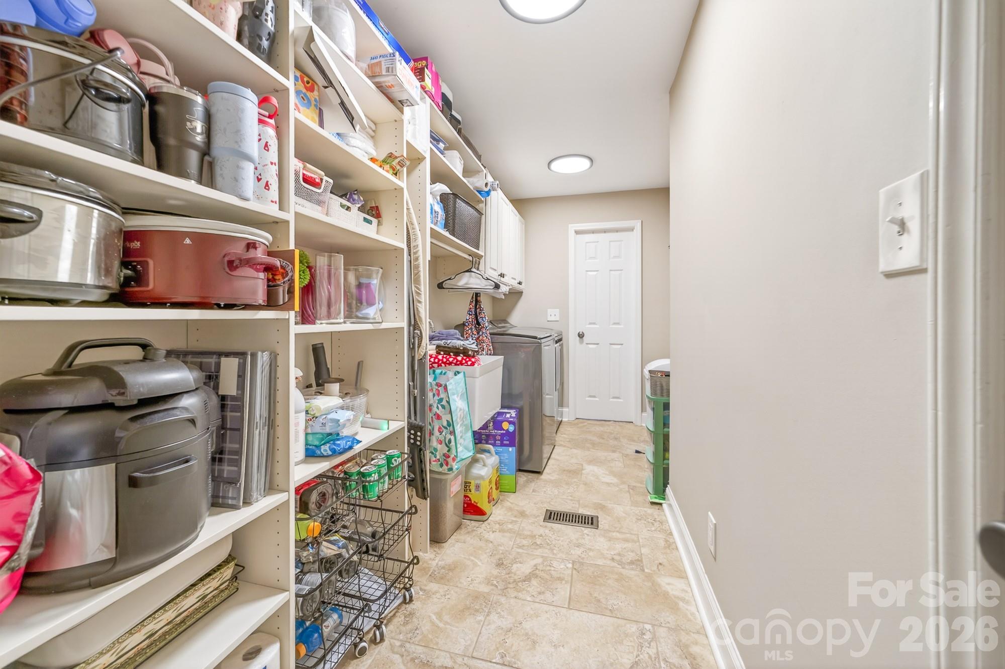 2402 Malotte Lane — Gastonia