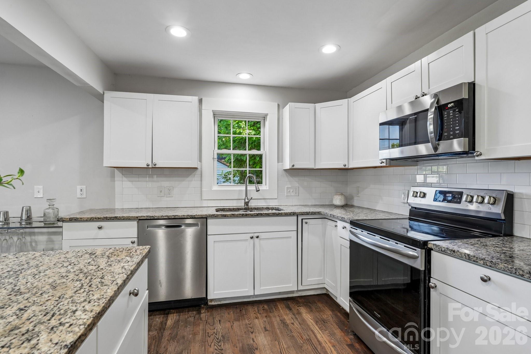 1824 Double Oaks Road — Charlotte