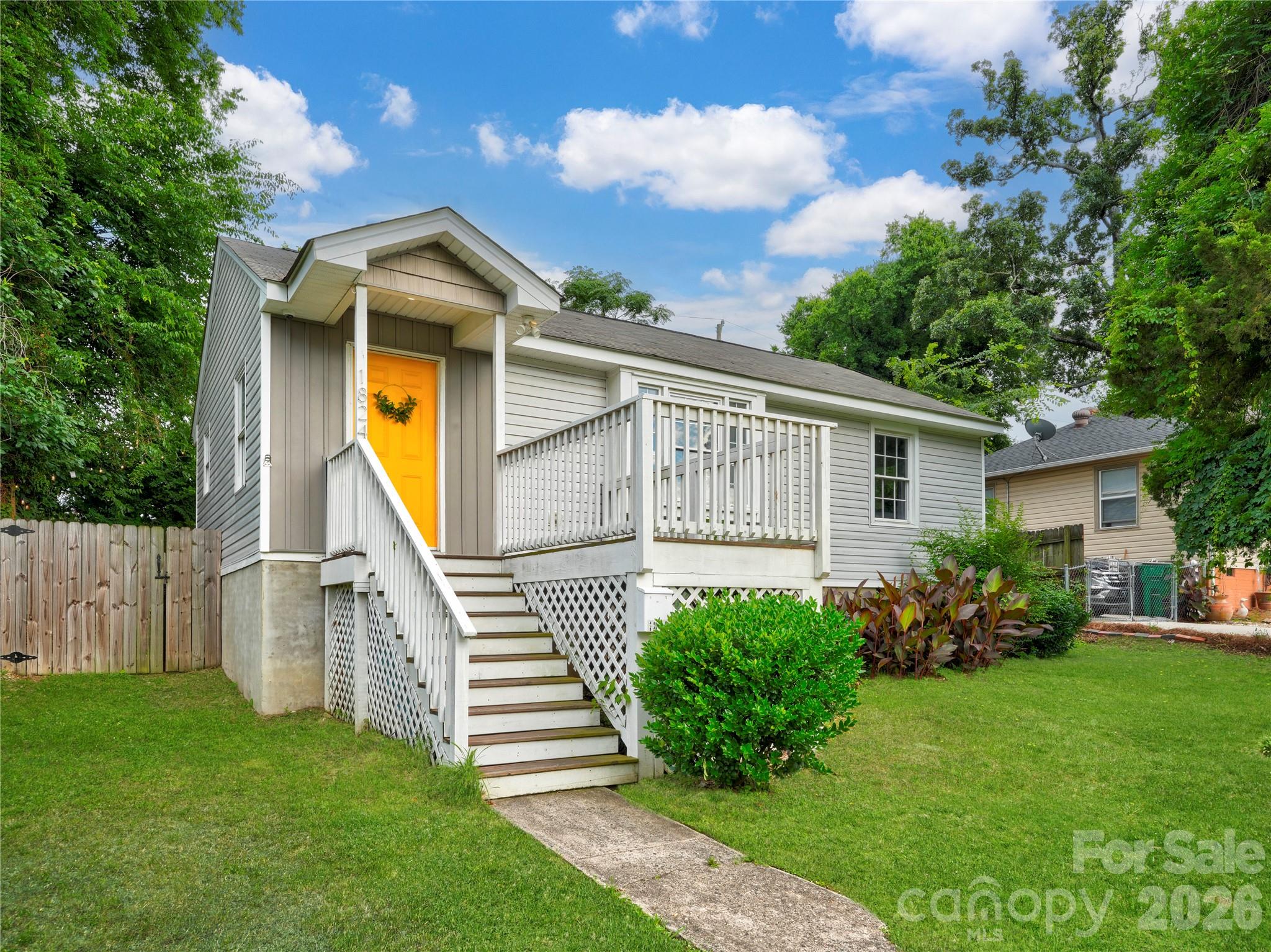 1824 Double Oaks Road — Charlotte