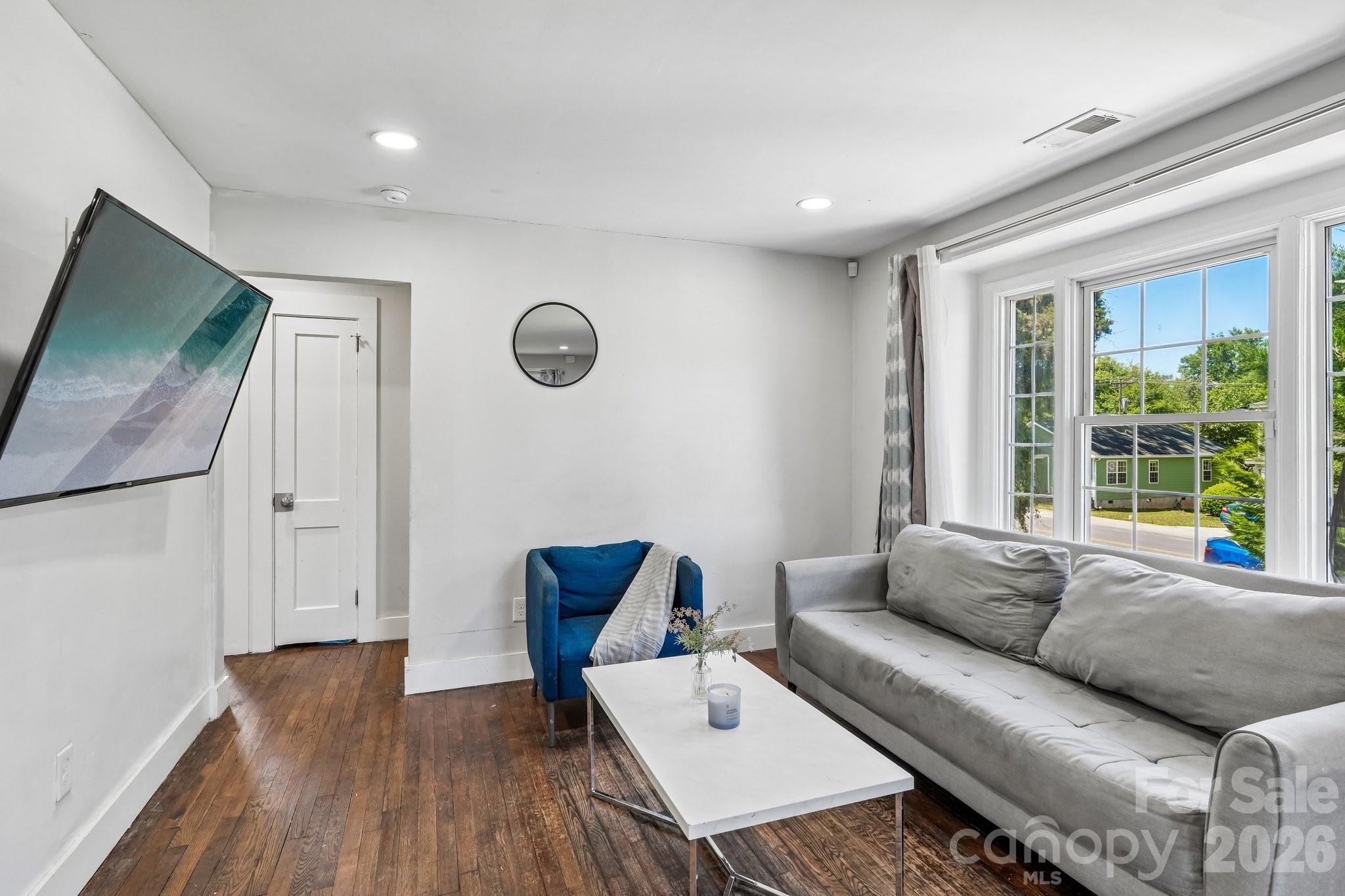 1824 Double Oaks Road — Charlotte