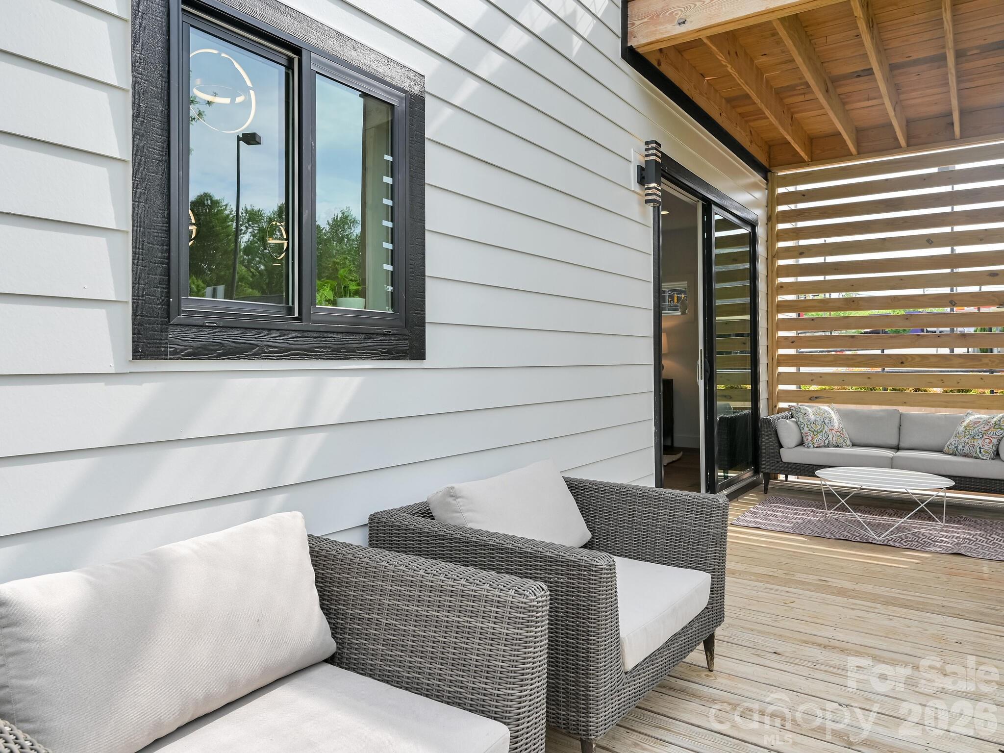 18 Sand Hill Road — Asheville