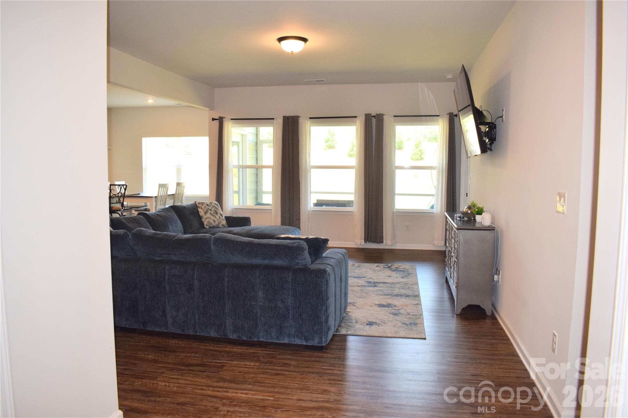 6135 Busch Way — Midland