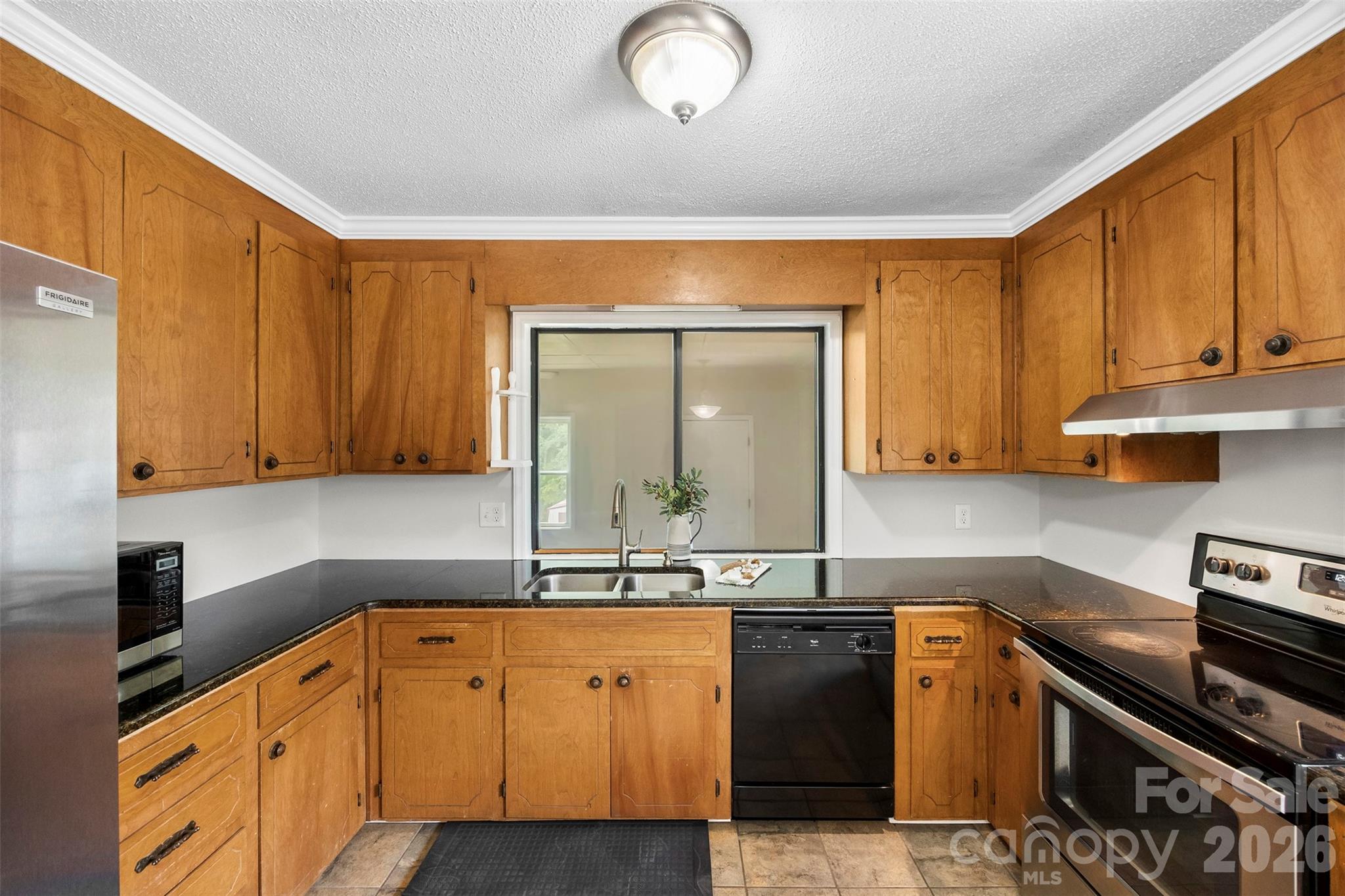 22 Forest Hill Road — Belmont