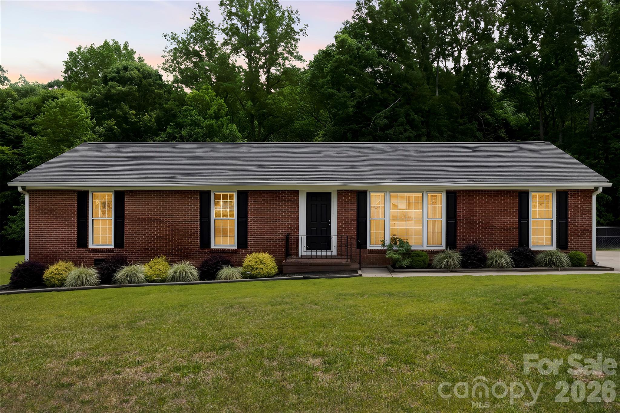 22 Forest Hill Road — Belmont