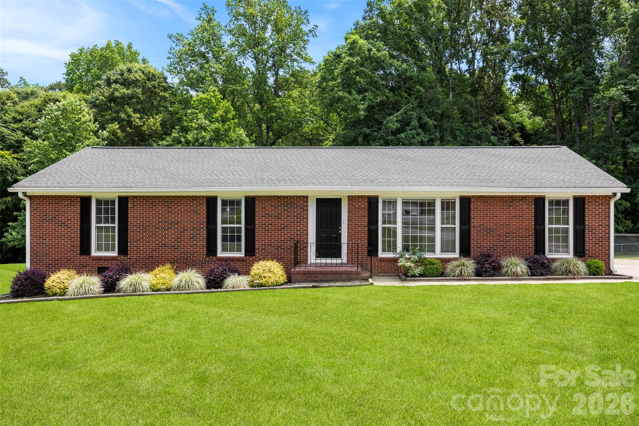 22 Forest Hill Road — Belmont