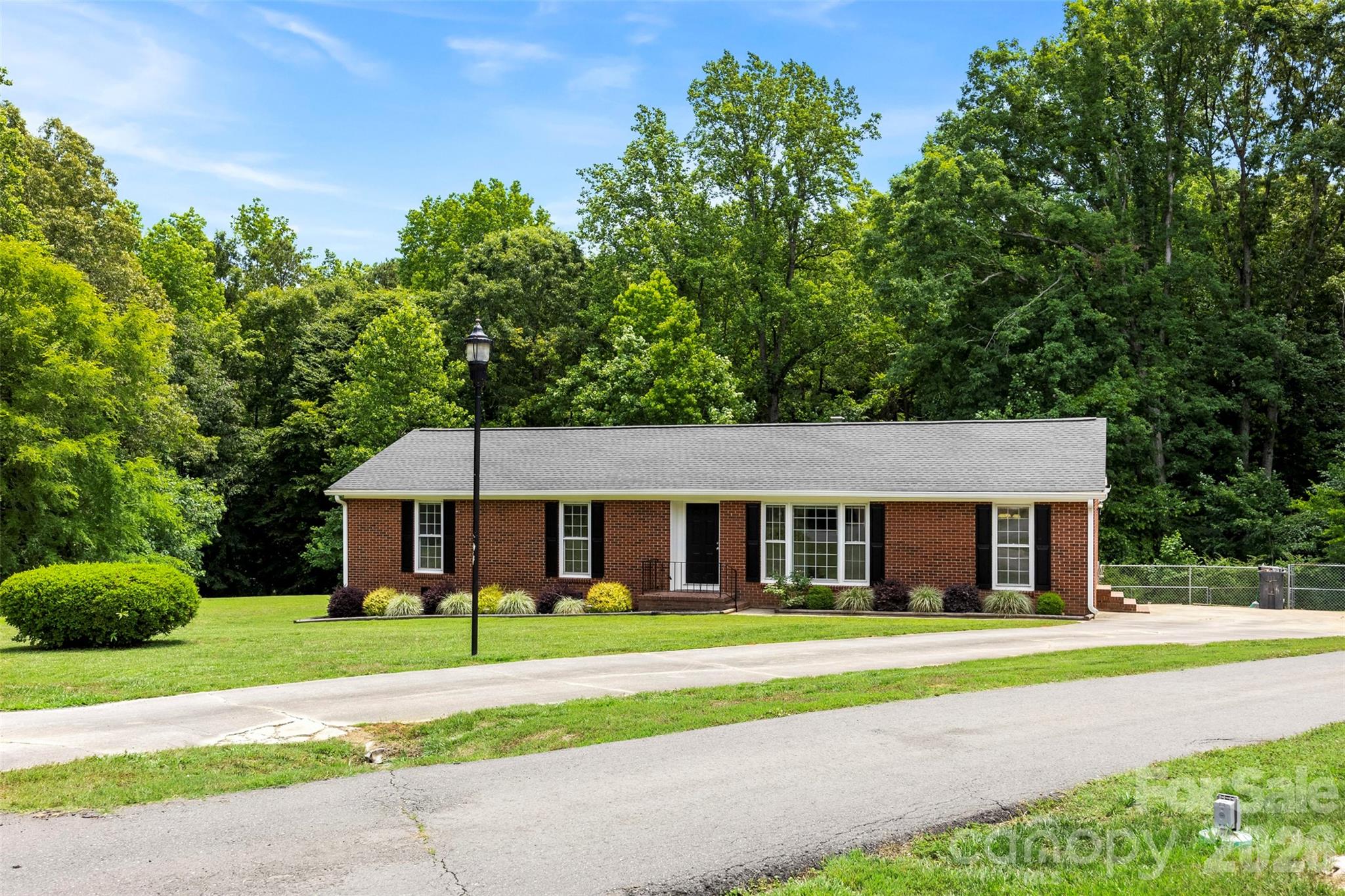 22 Forest Hill Road — Belmont