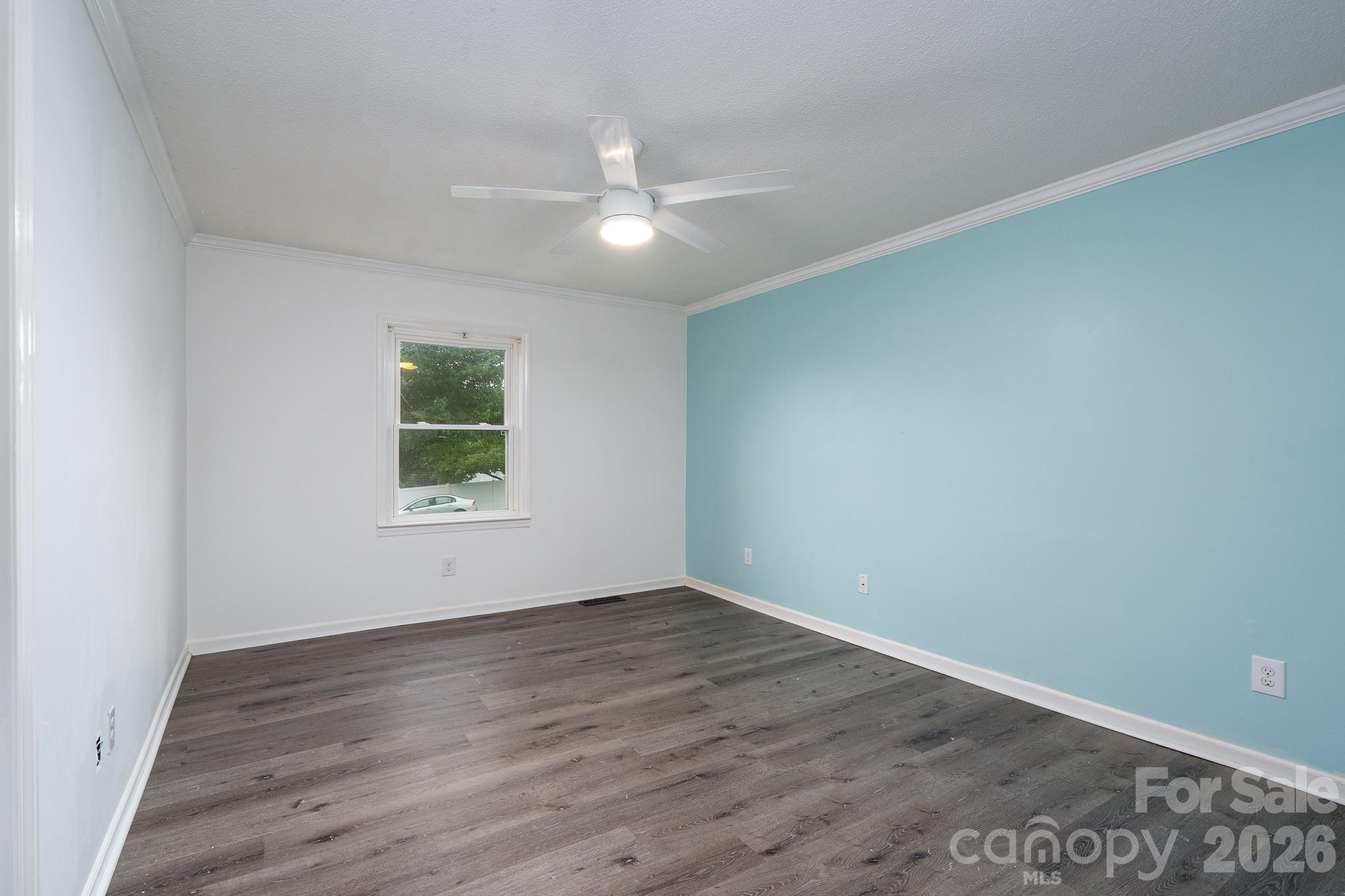 1709 Essen Lane — Gastonia