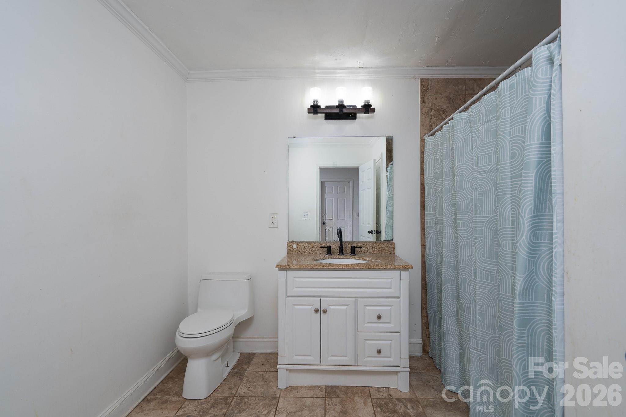 1709 Essen Lane — Gastonia
