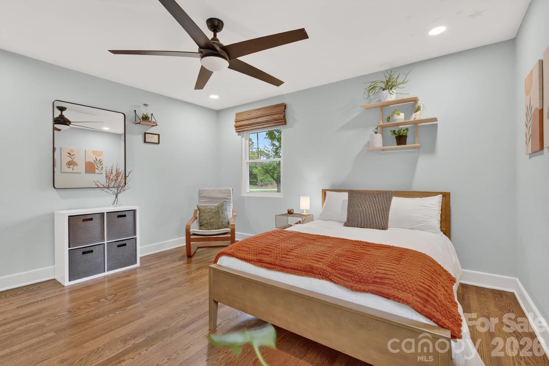 140 Dunbar Street — Bryson City