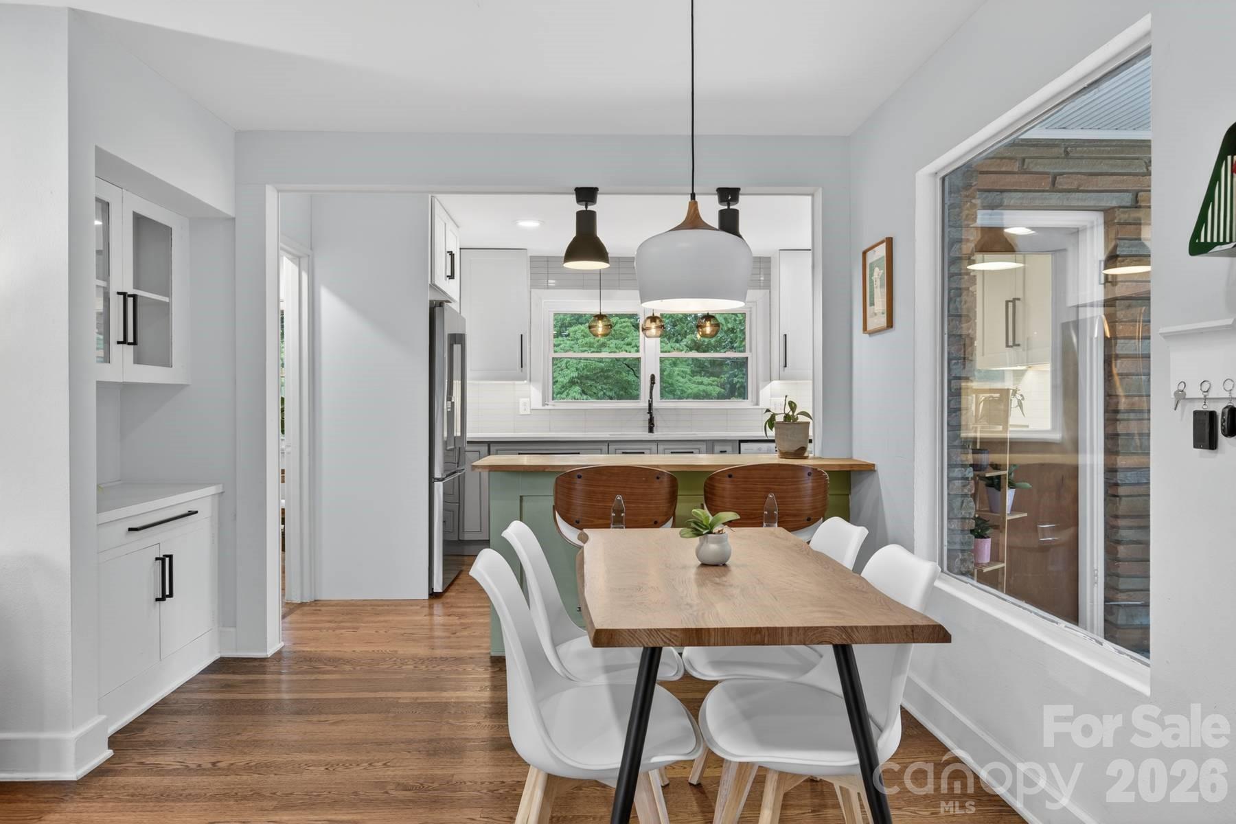 140 Dunbar Street — Bryson City