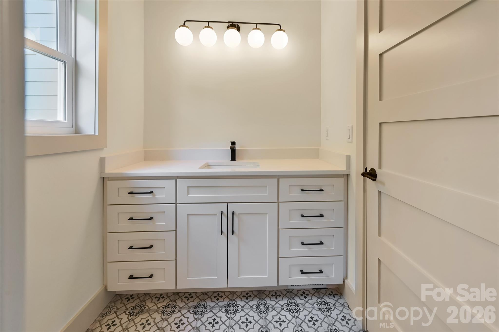 30 Sand Hill Road — Asheville