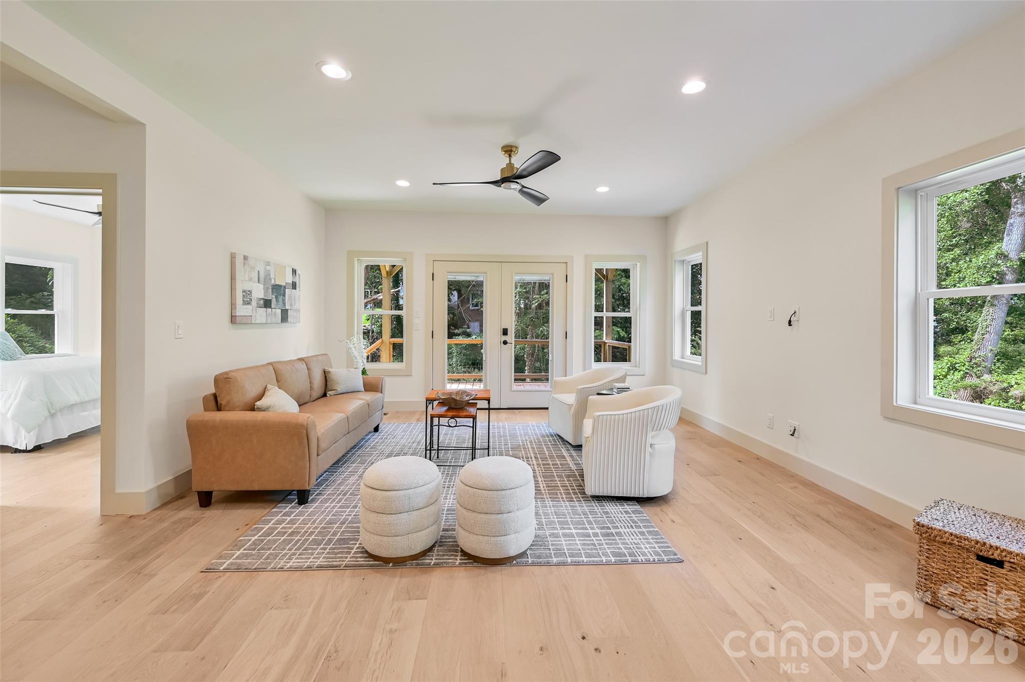 30 Sand Hill Road — Asheville