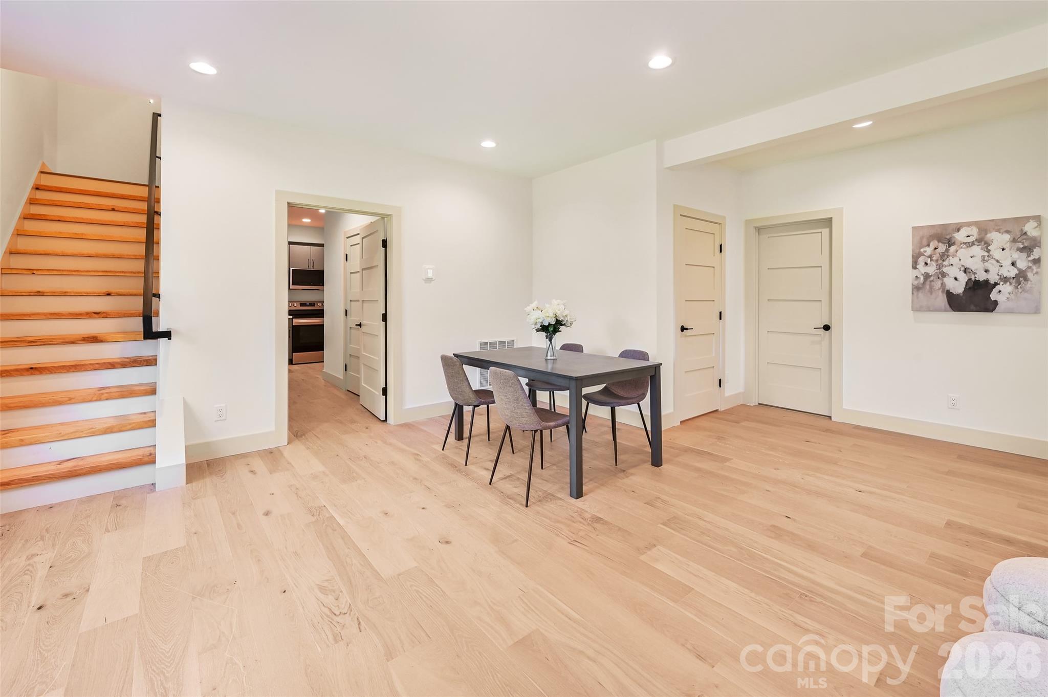 30 Sand Hill Road — Asheville