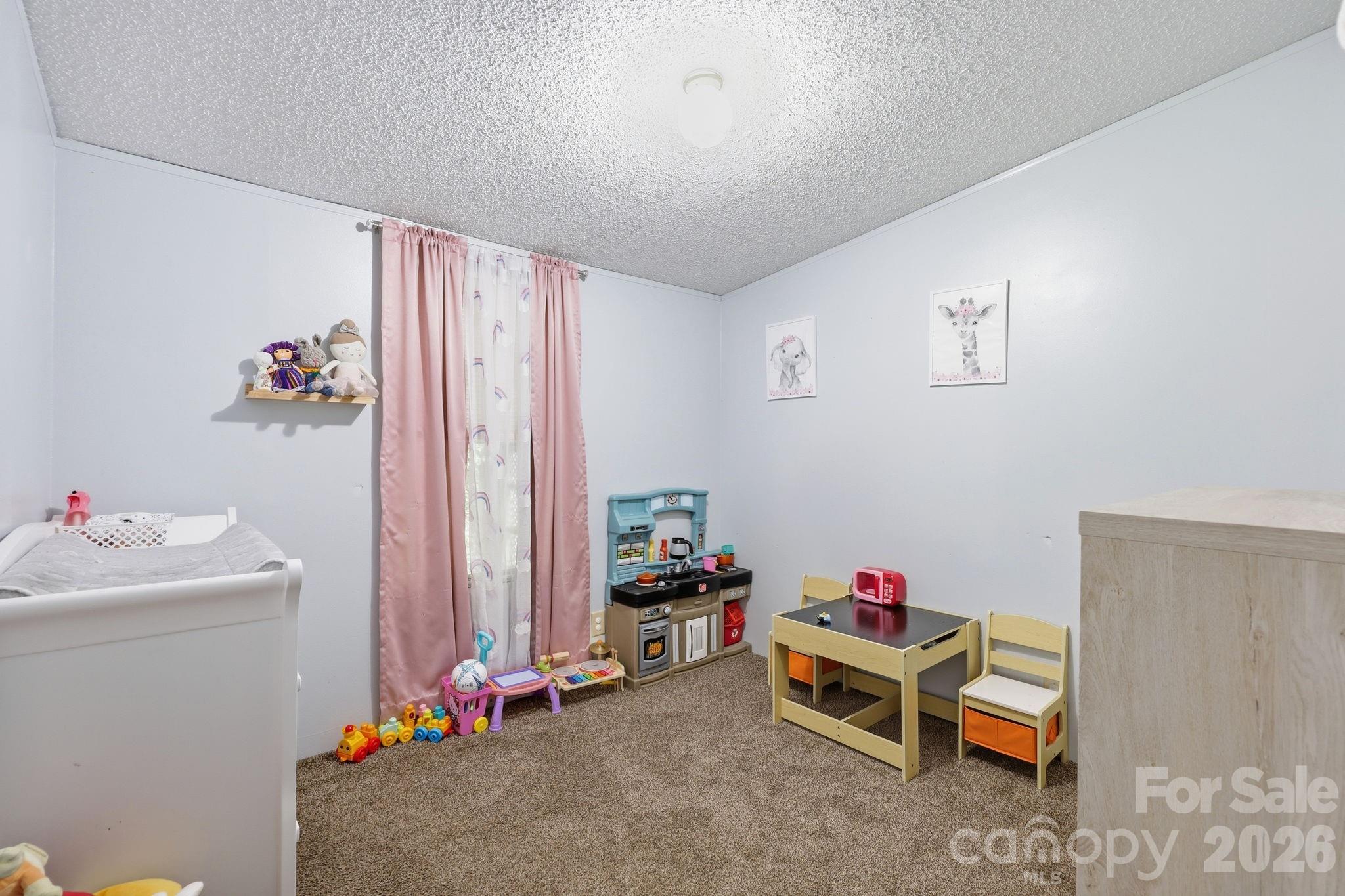 405 Gray Court — Asheville