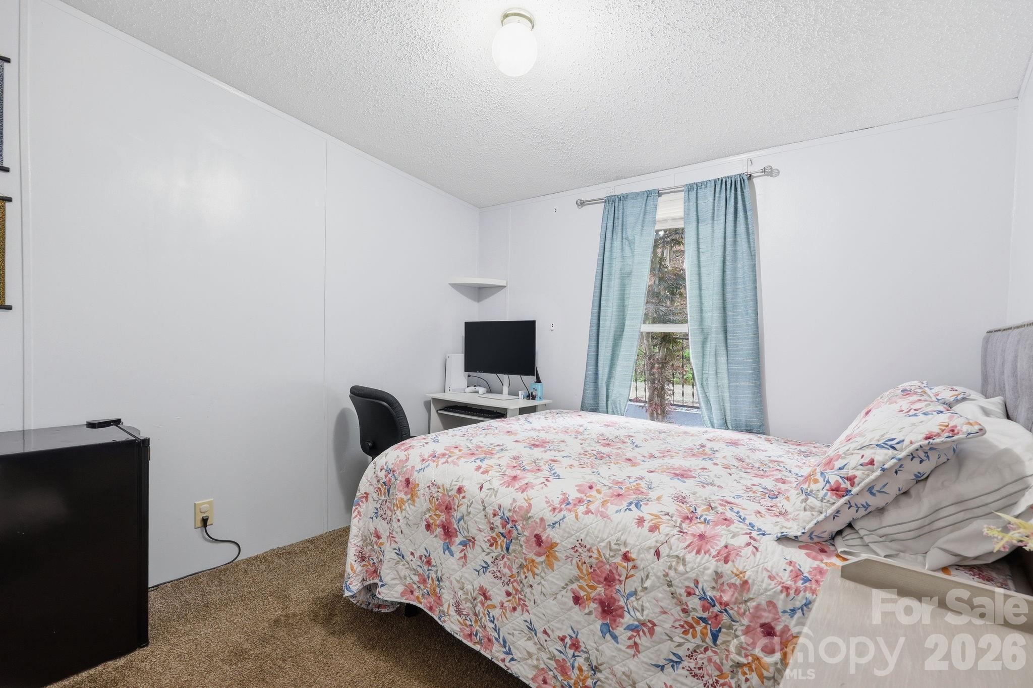 405 Gray Court — Asheville